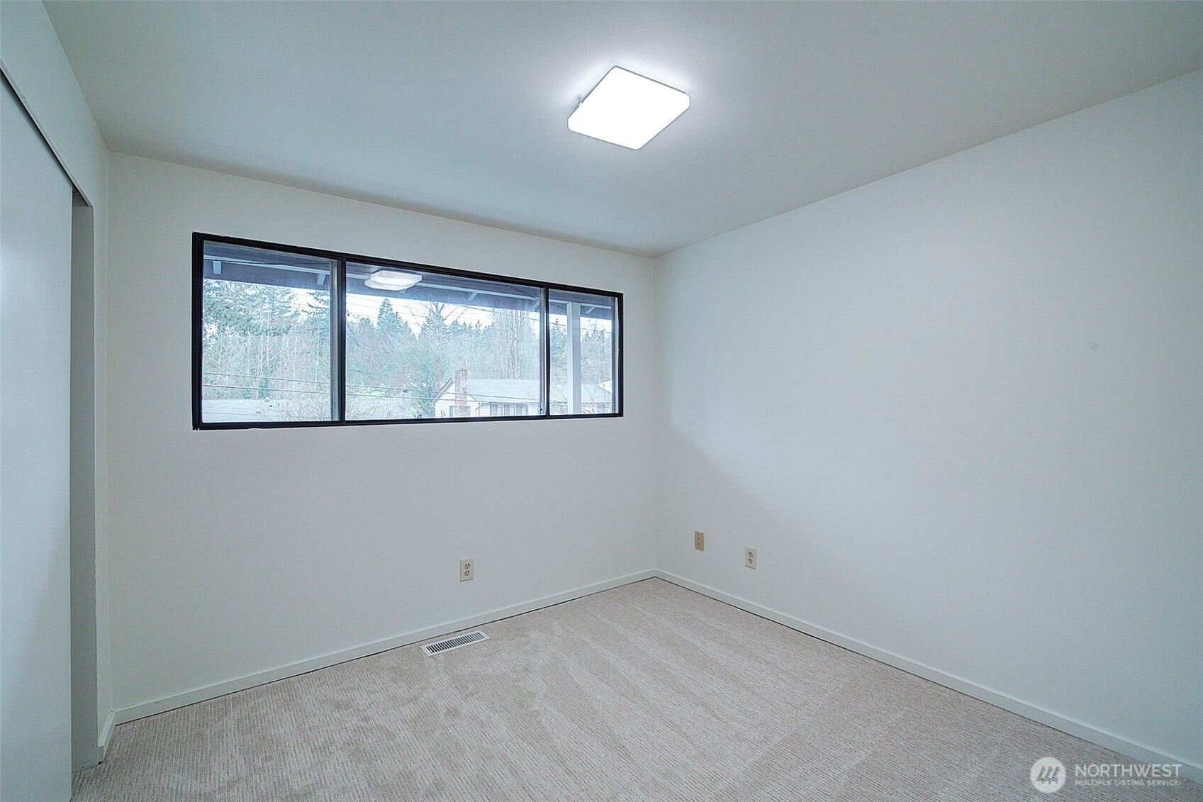 13536 28th Avenue NE