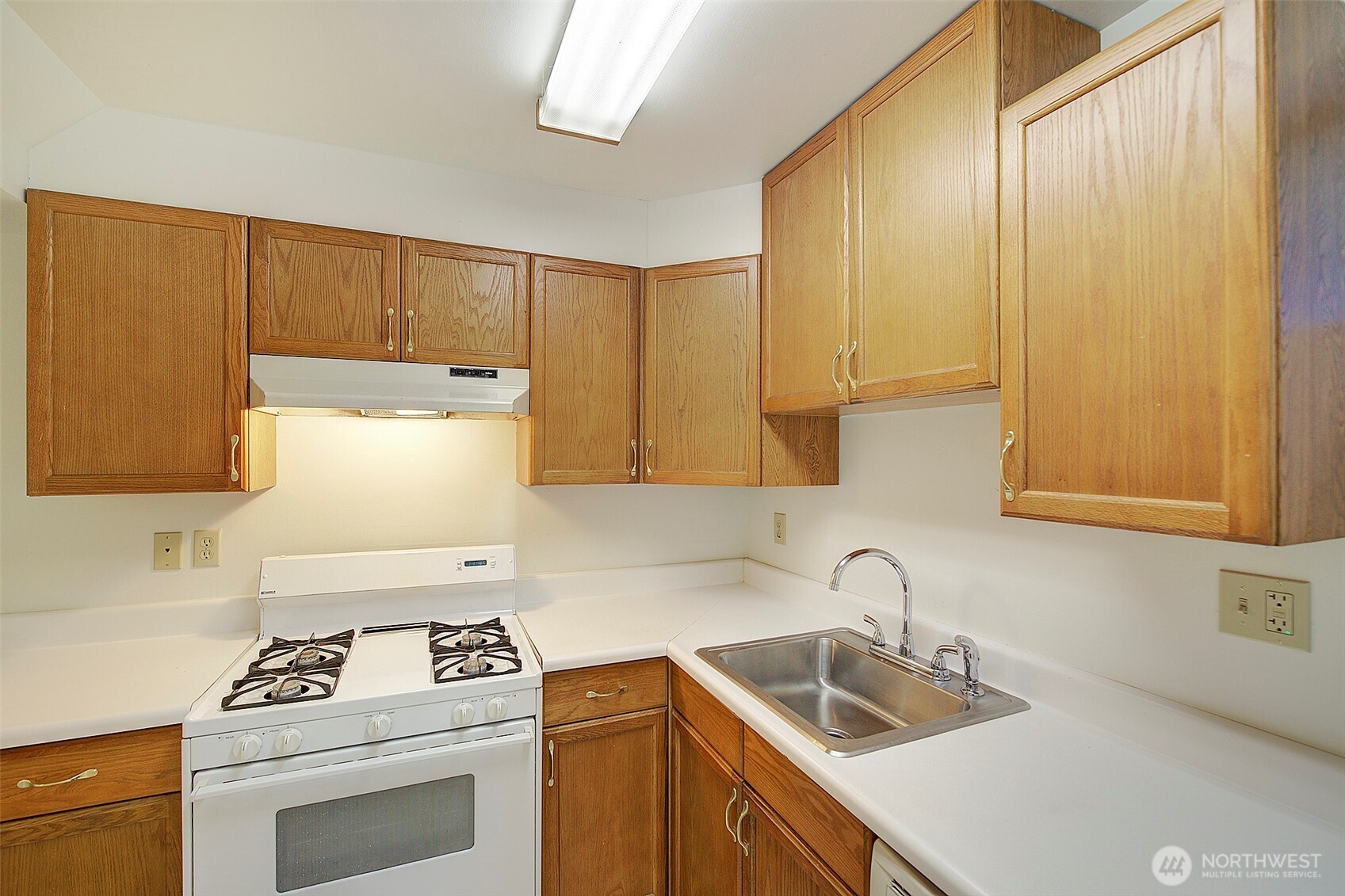 13536 28th Avenue NE