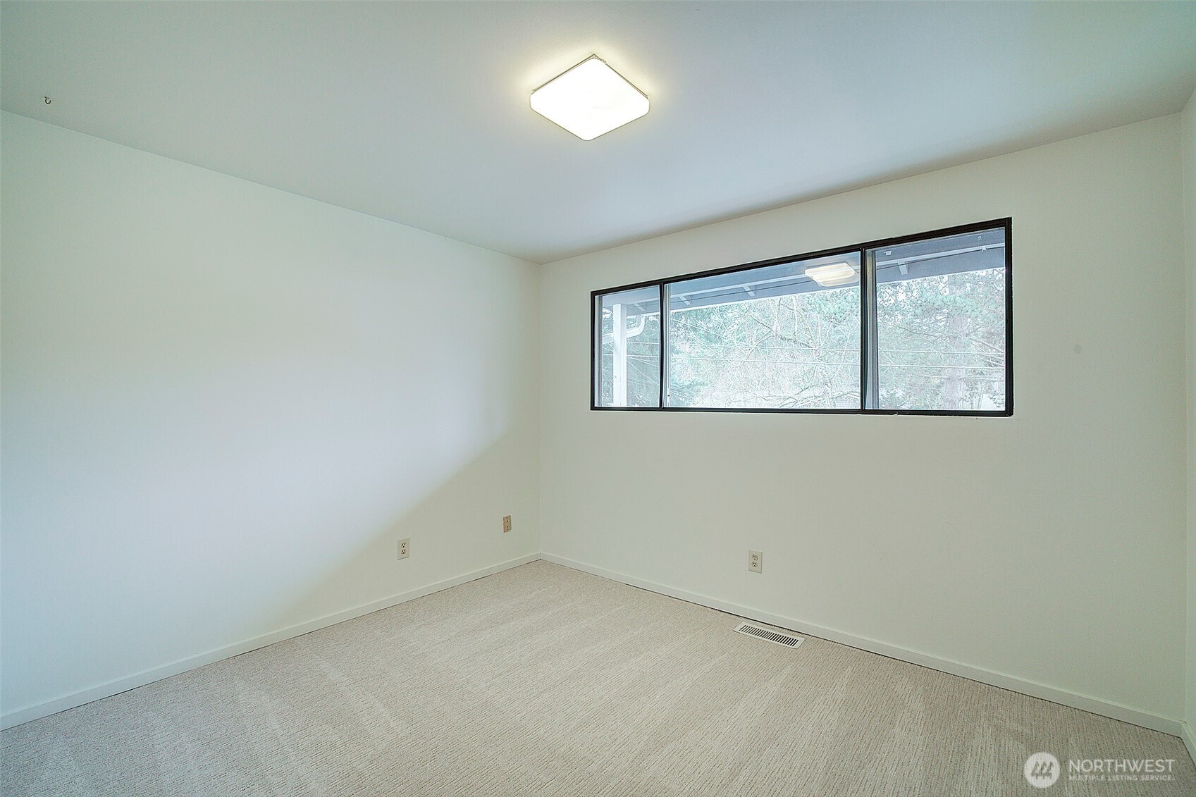 13536 28th Avenue NE