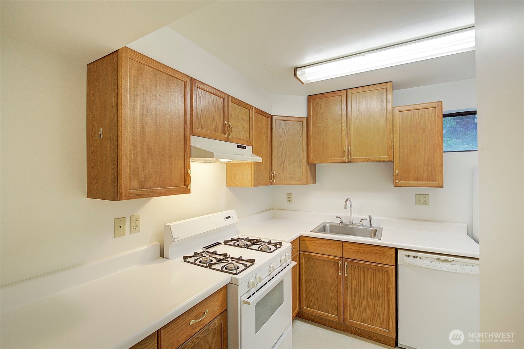 13536 28th Avenue NE