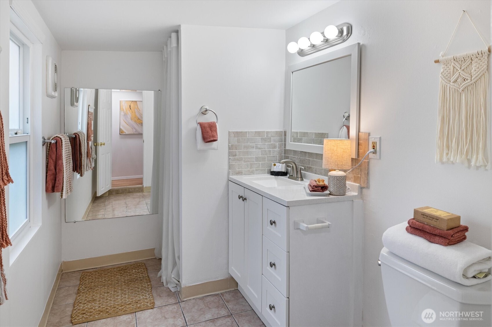 10044 12th Avenue NW