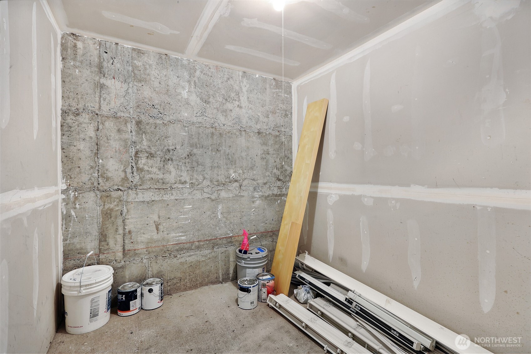 2841 14th Avenue W Unit: 202