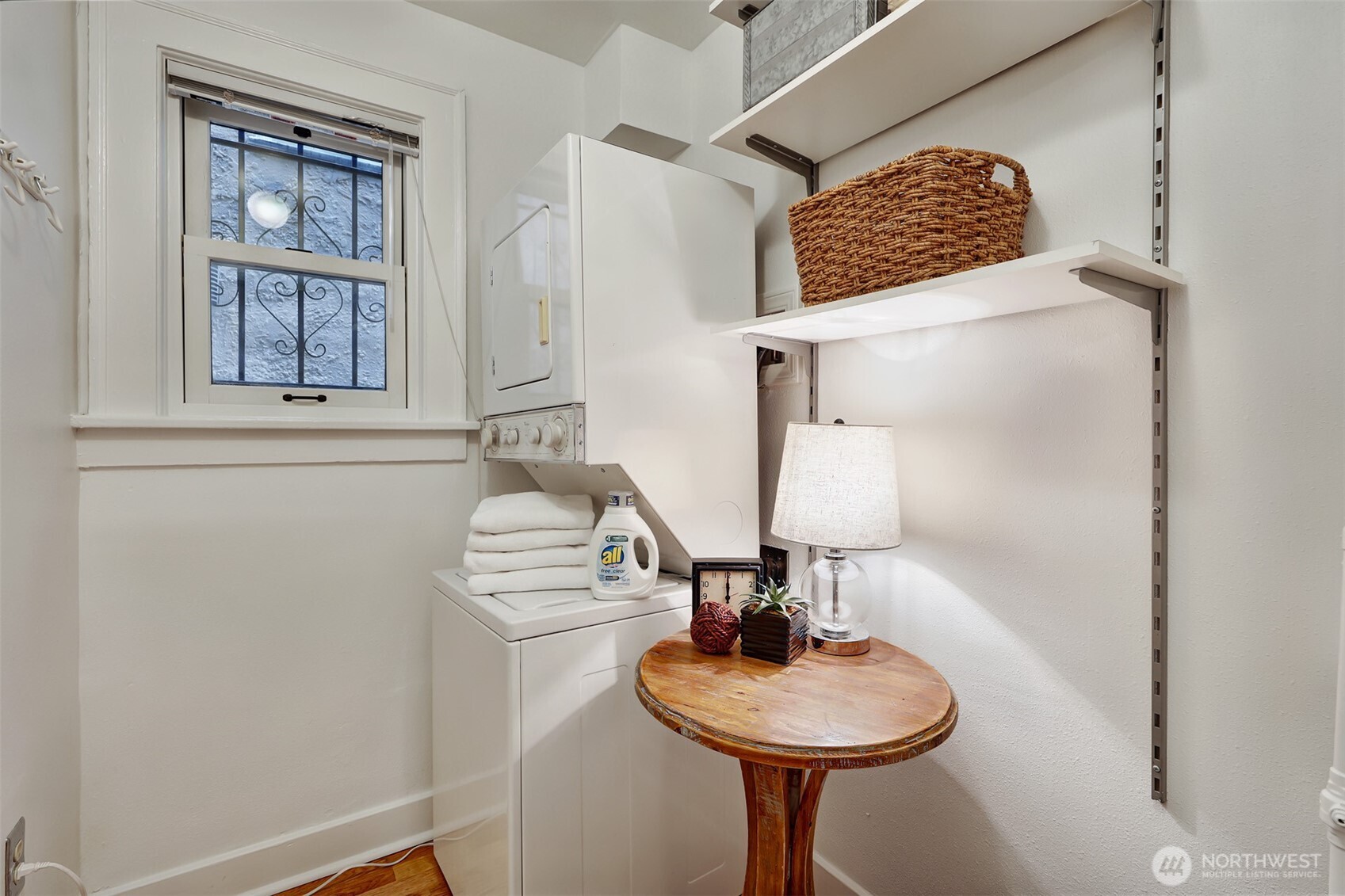 525 16th Avenue E Unit: 102