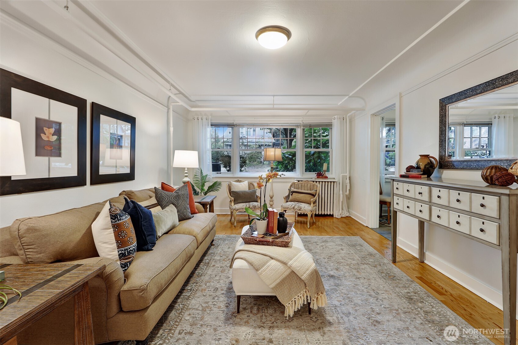 525 16th Avenue E Unit: 102