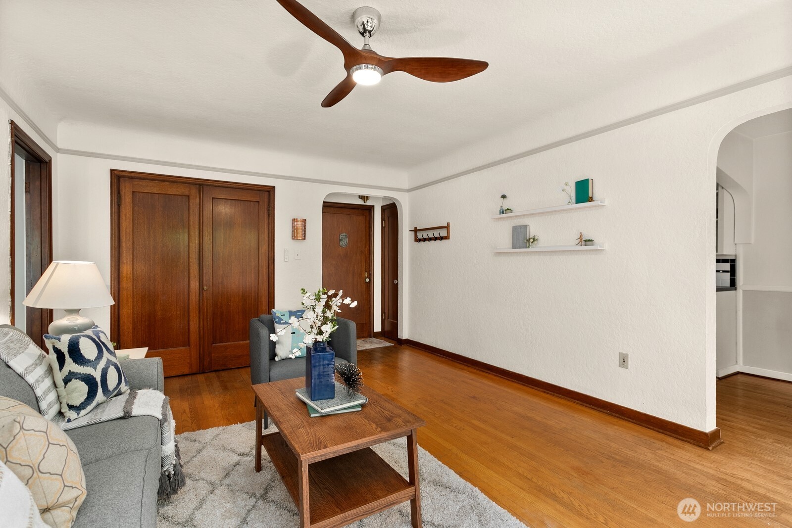 1623 Taylor Avenue N Unit: 204