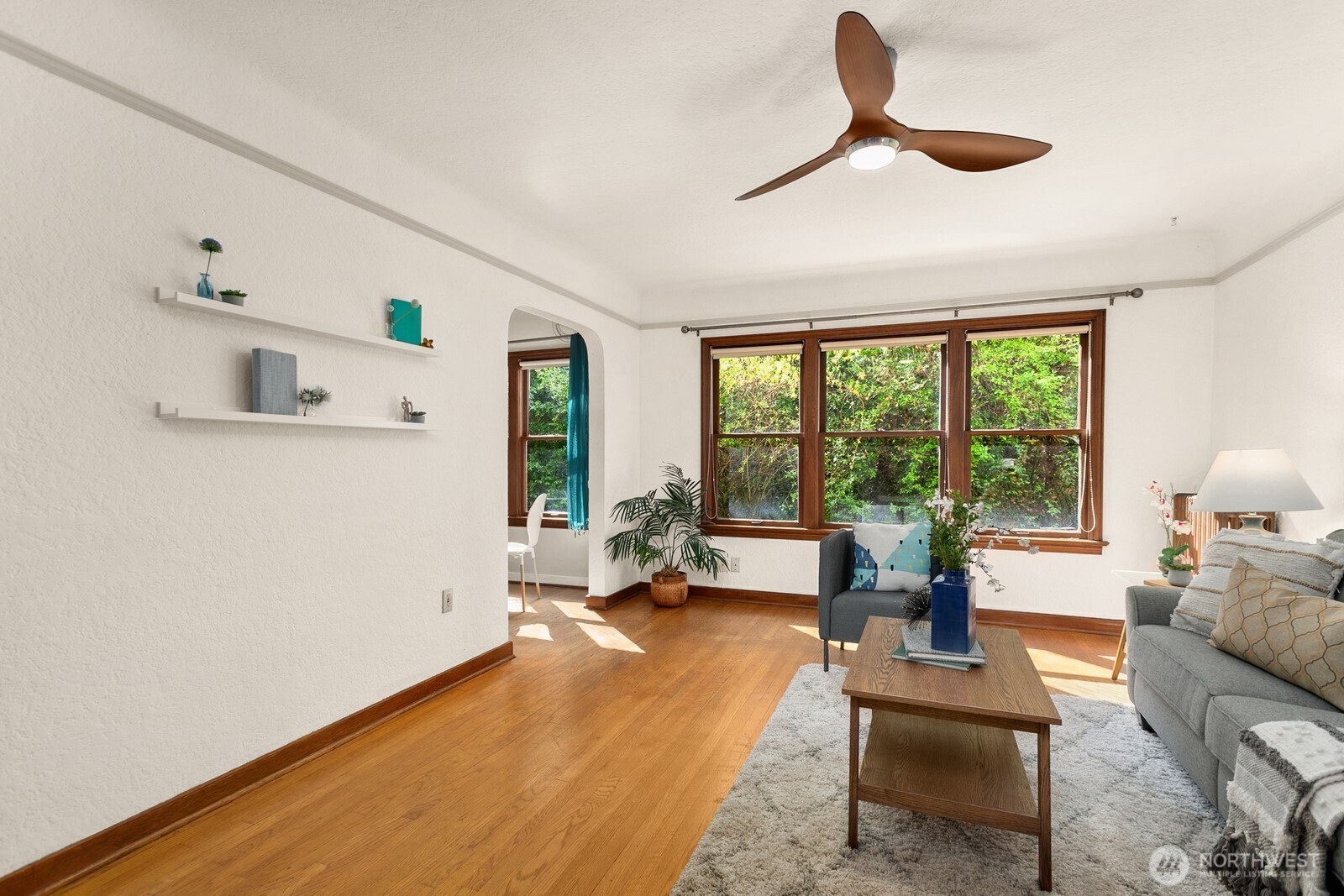 1623 Taylor Avenue N Unit: 204