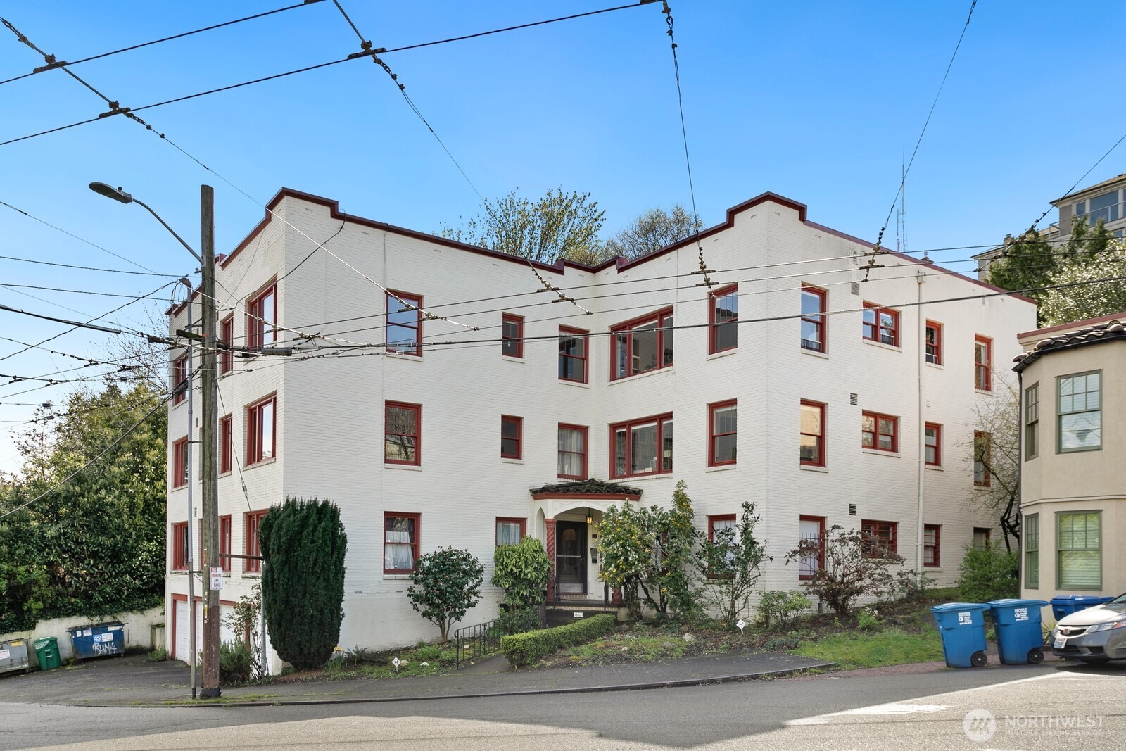 1623 Taylor Avenue N Unit: 204
