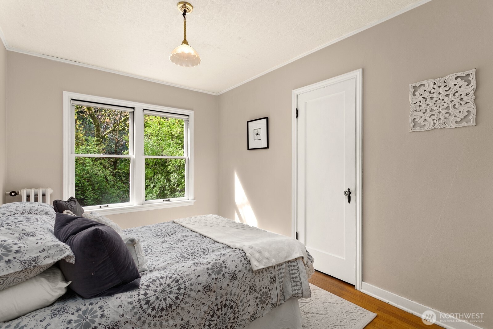 1623 Taylor Avenue N Unit: 204