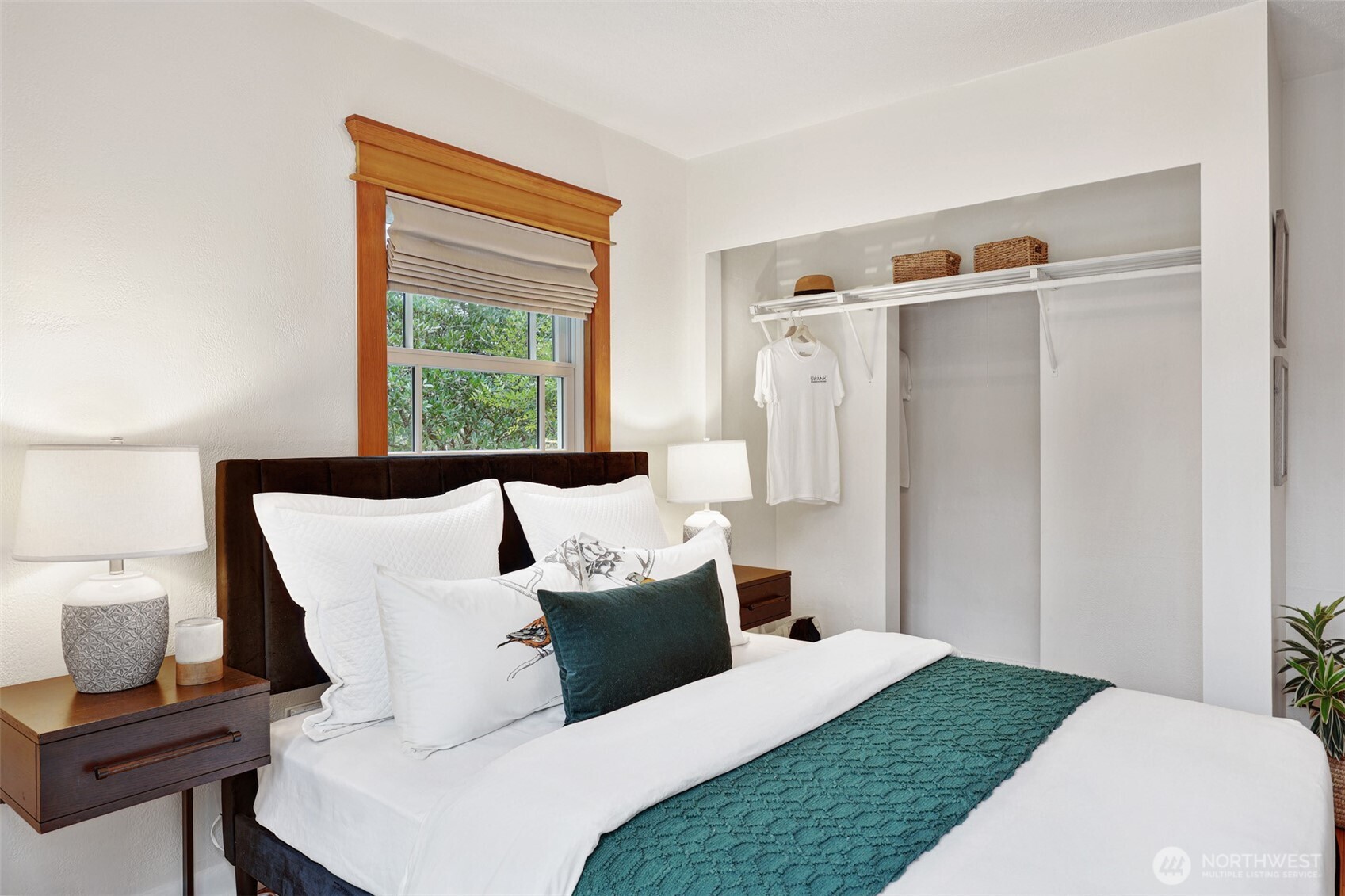 11605 Meridian Avenue N