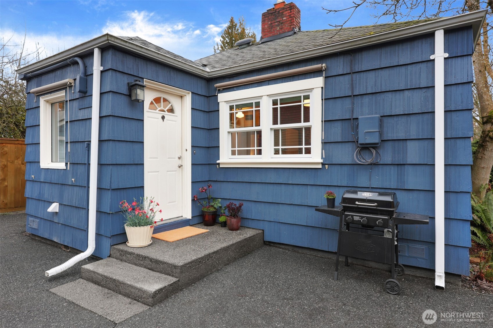 11605 Meridian Avenue N