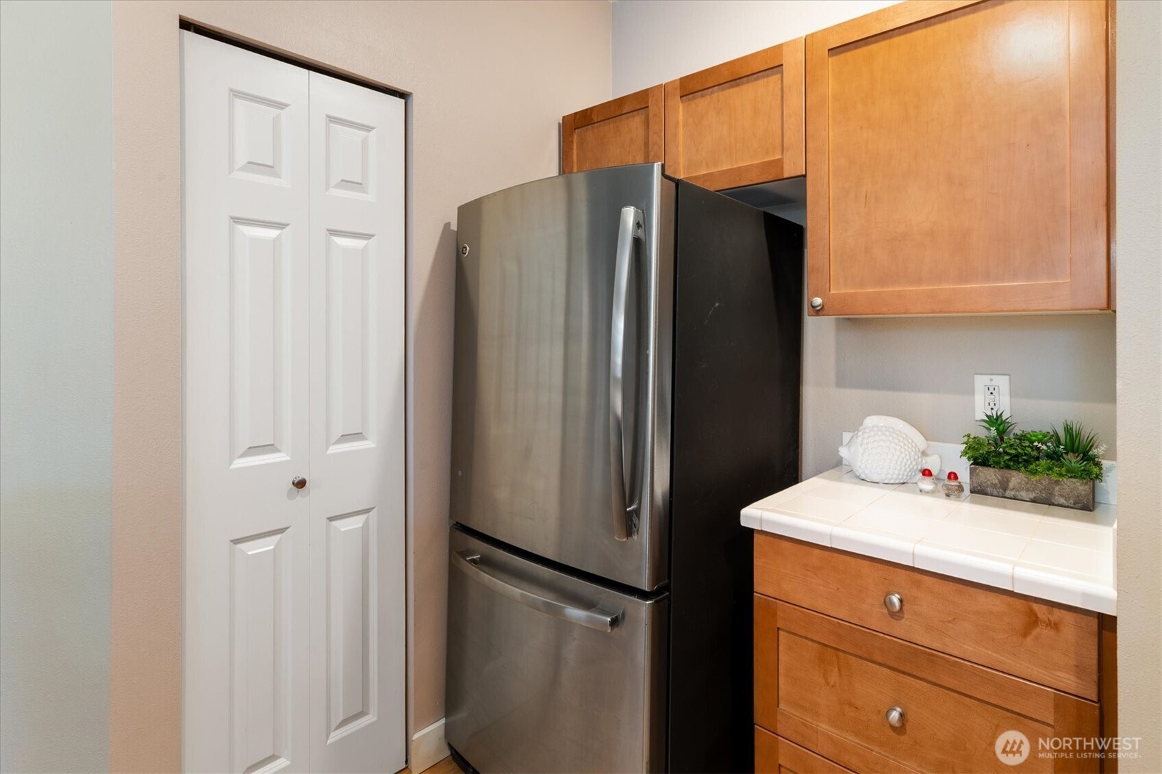 12712 Admiralty Way Unit: E203