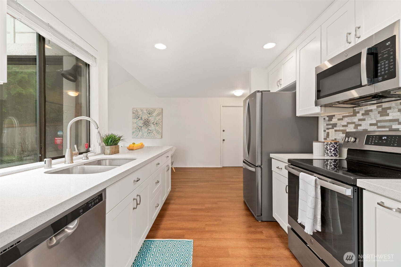 11312 39th Avenue NE