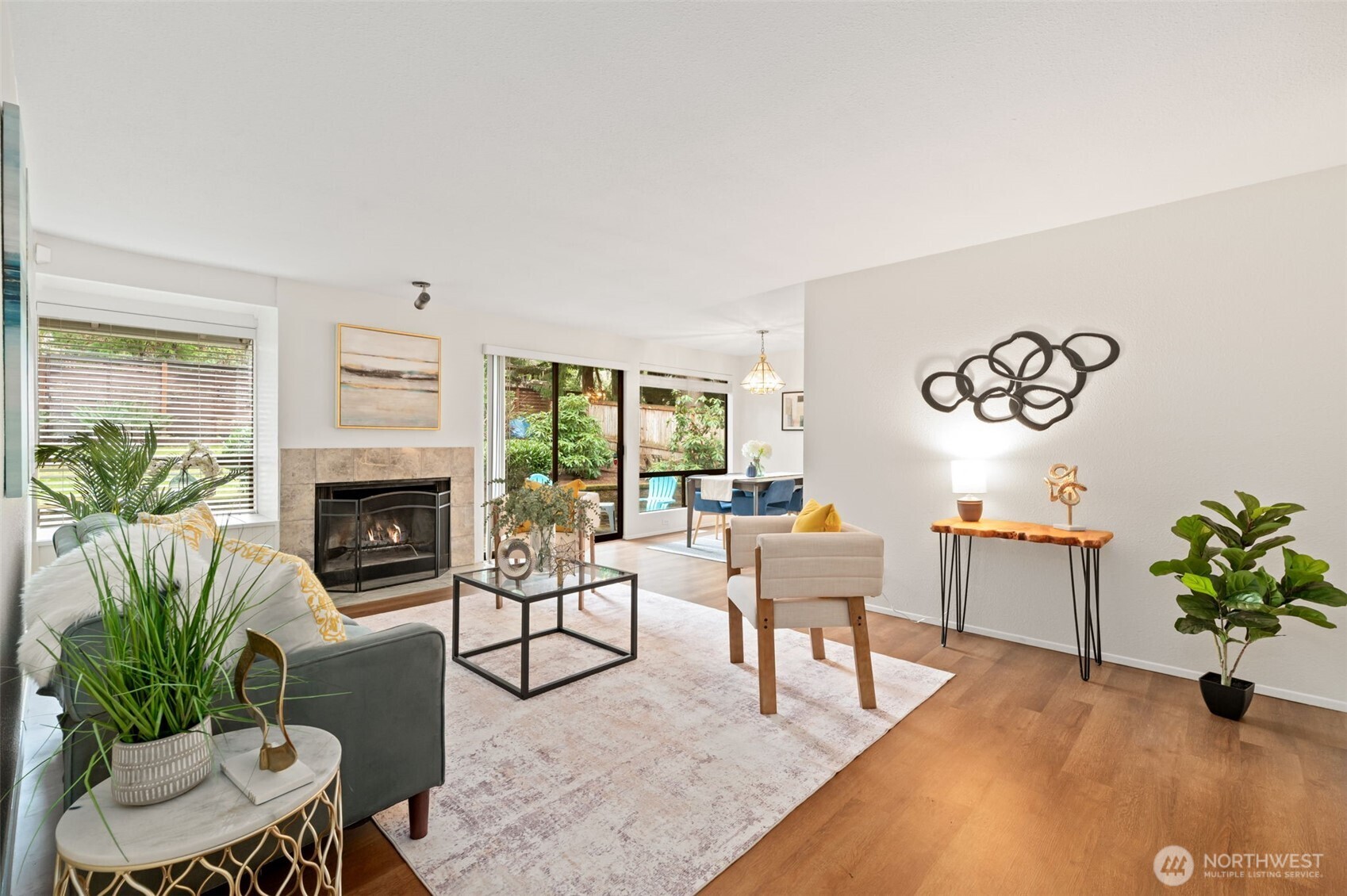 11312 39th Avenue NE