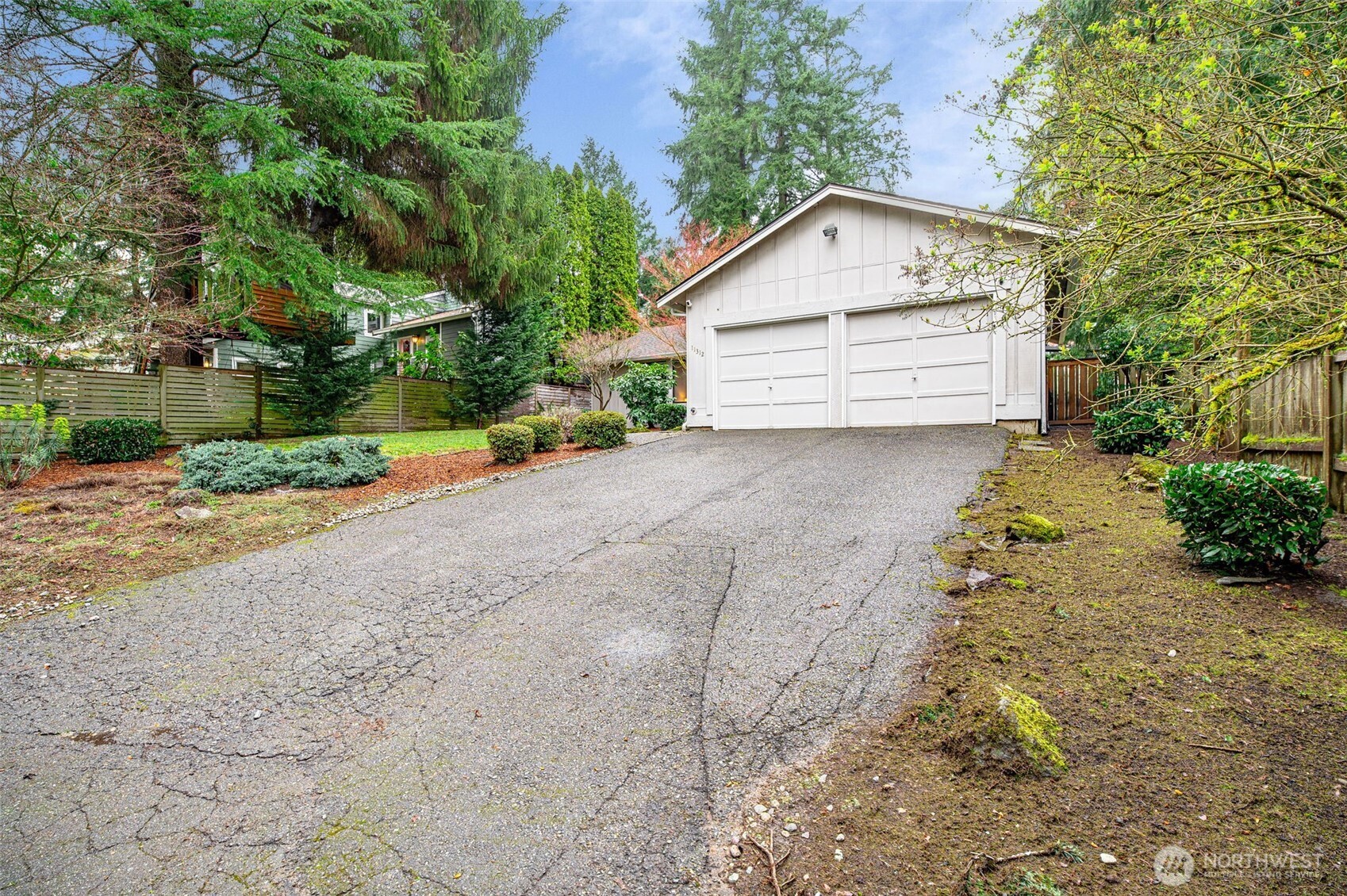 11312 39th Avenue NE