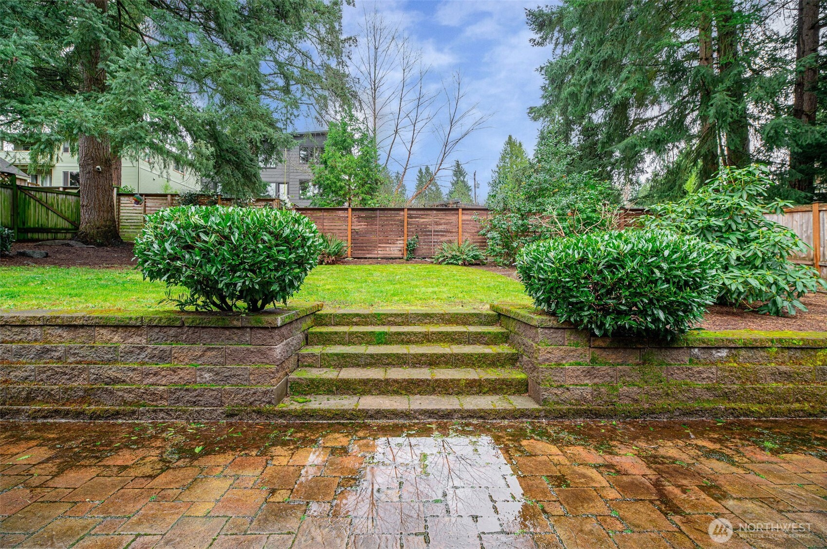 11312 39th Avenue NE