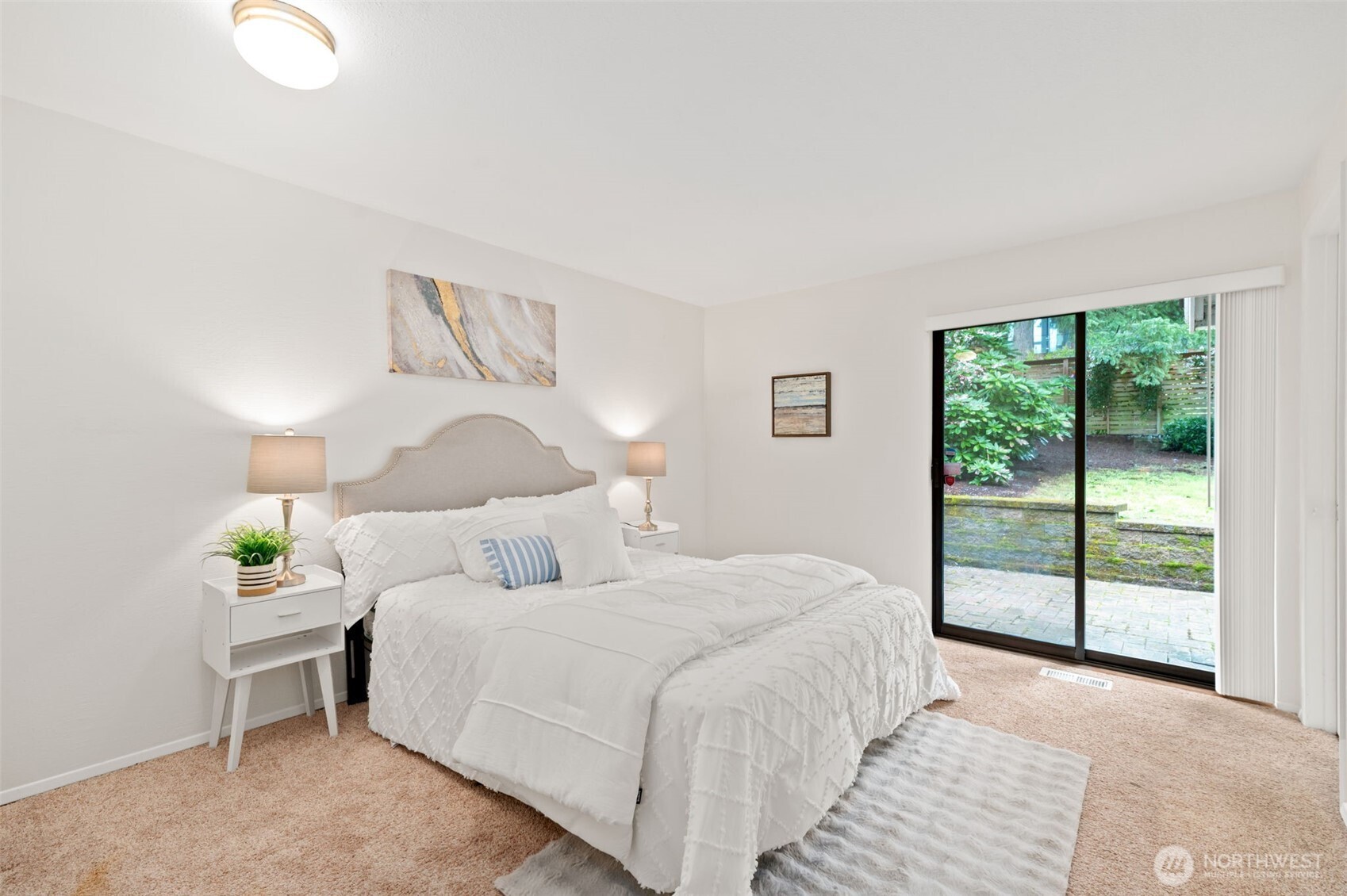 11312 39th Avenue NE