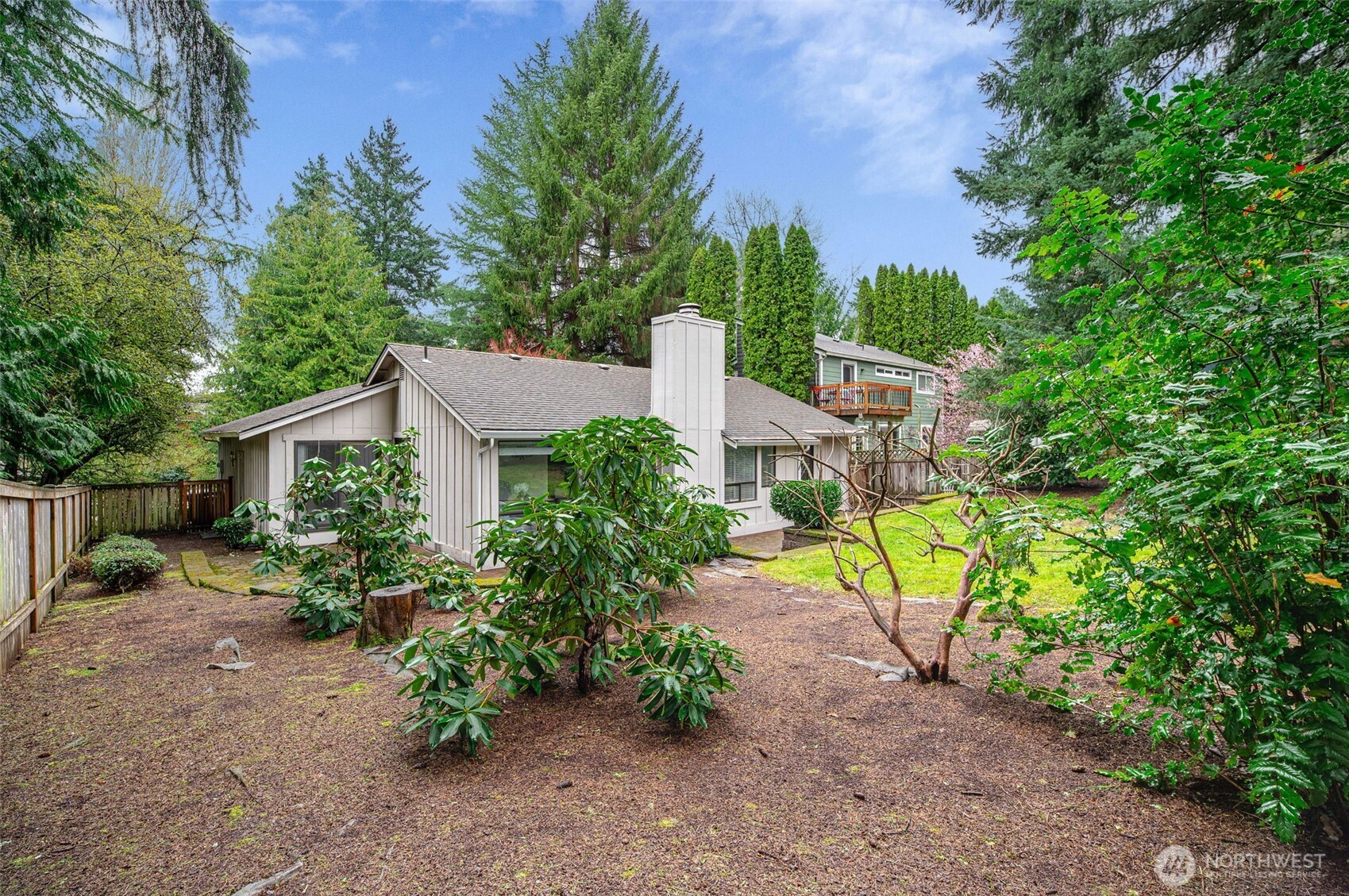 11312 39th Avenue NE