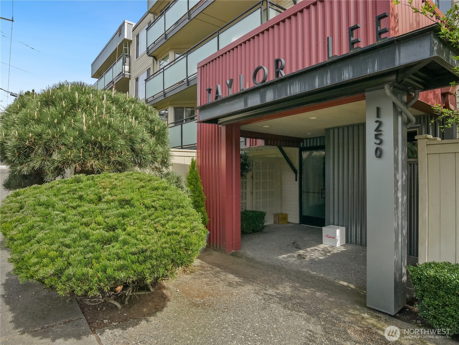 1250 Taylor Avenue N Unit: 105