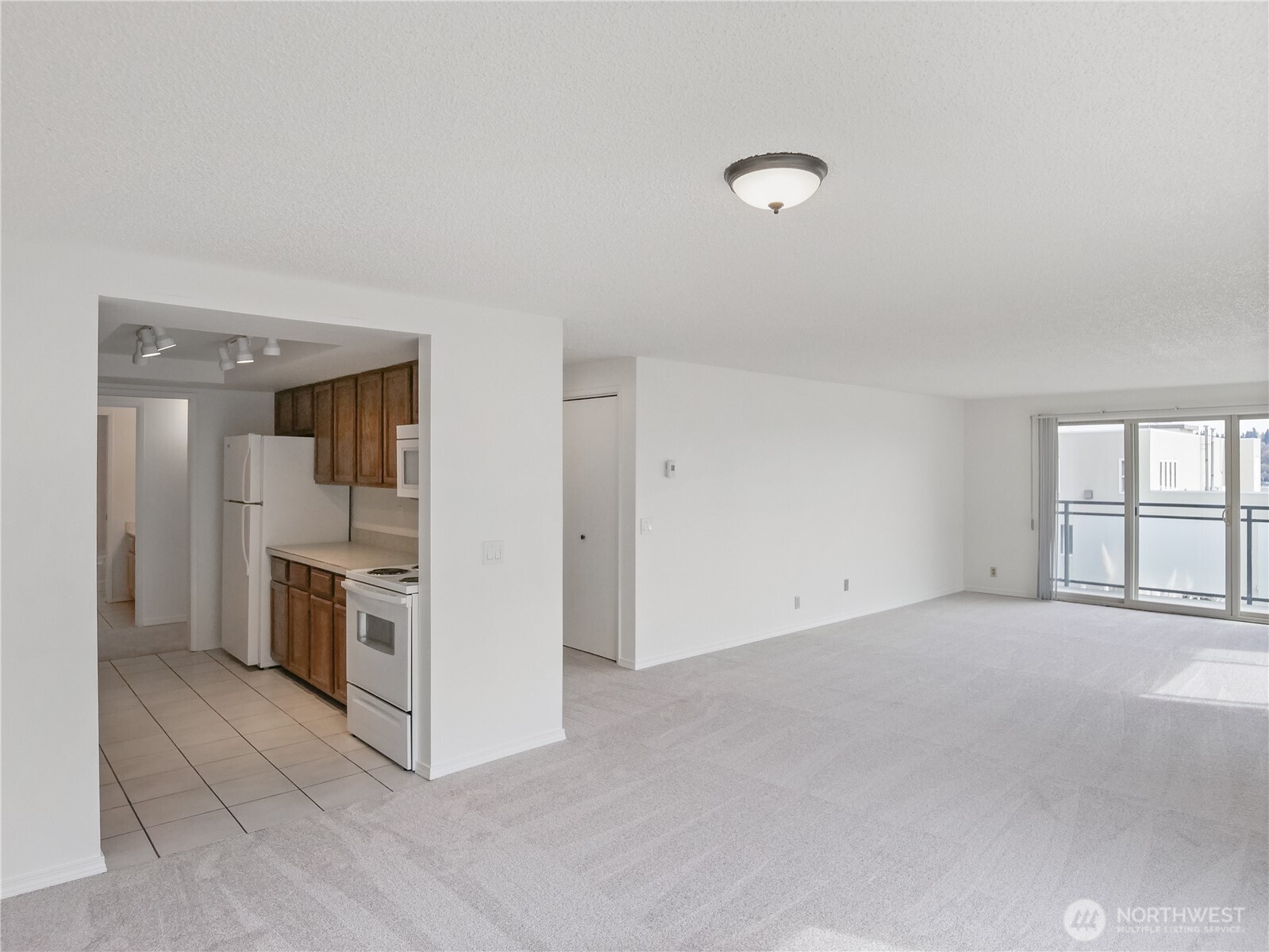 1250 Taylor Avenue N Unit: 105