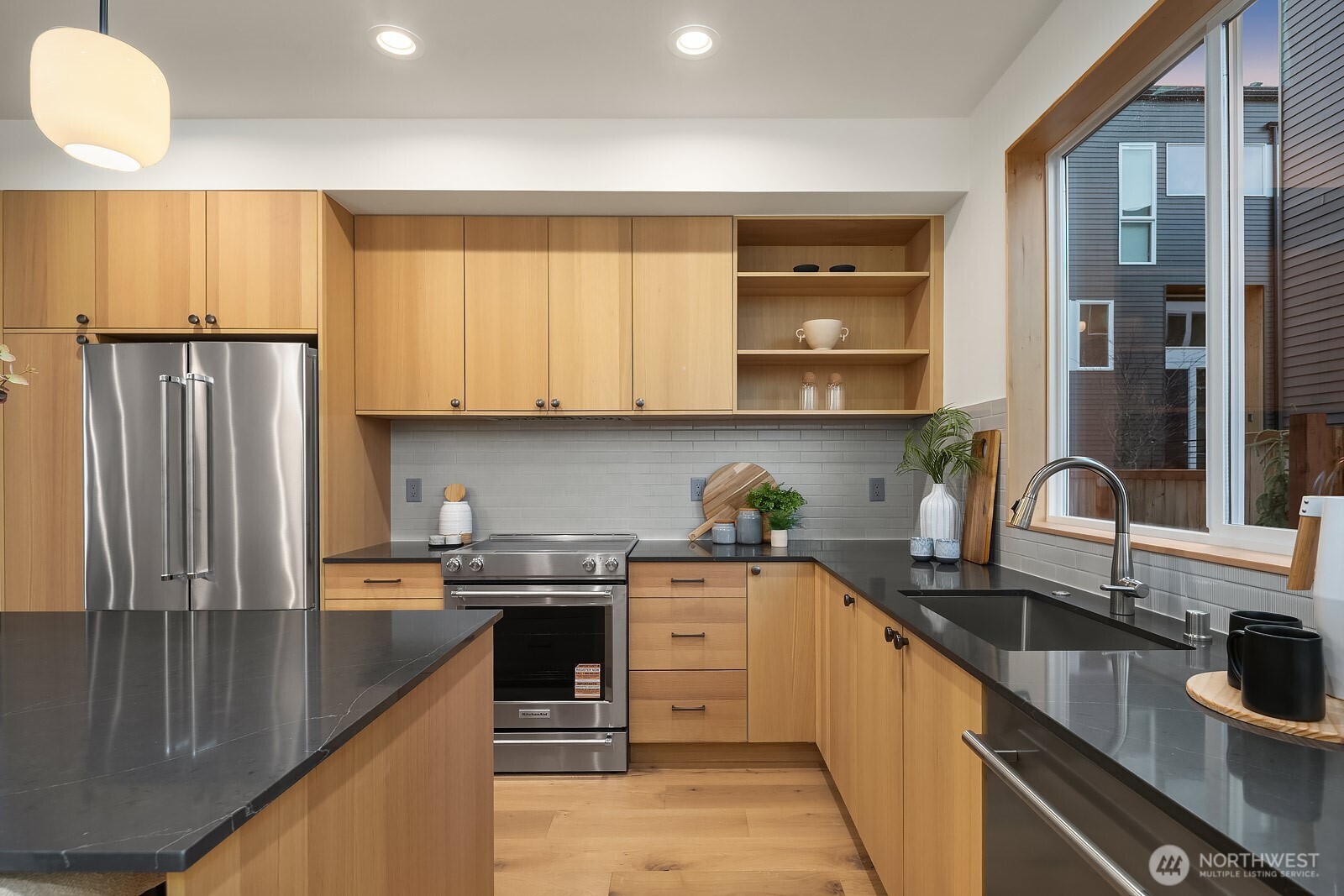 1808 E Mercer Street