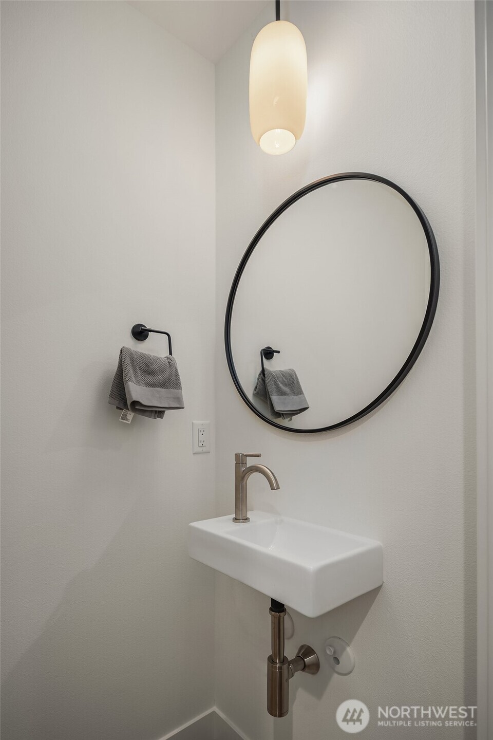 1808 E Mercer Street