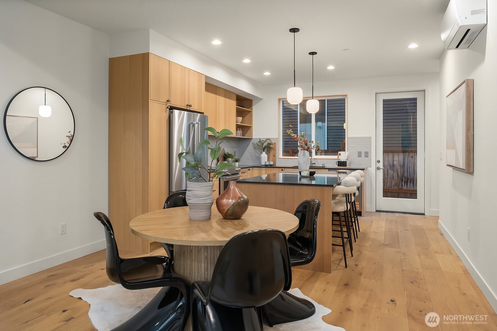 1808 E Mercer Street