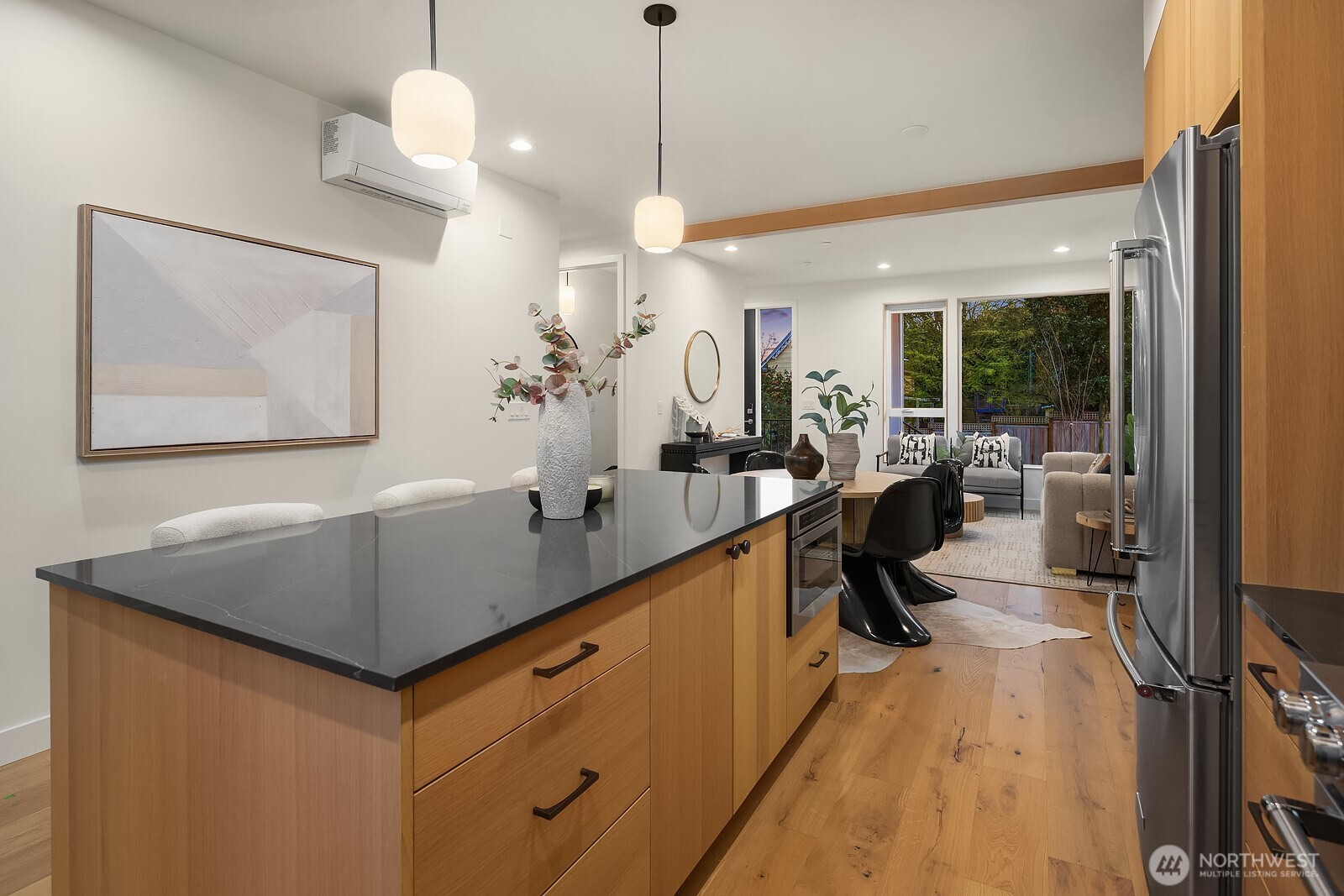 1808 E Mercer Street