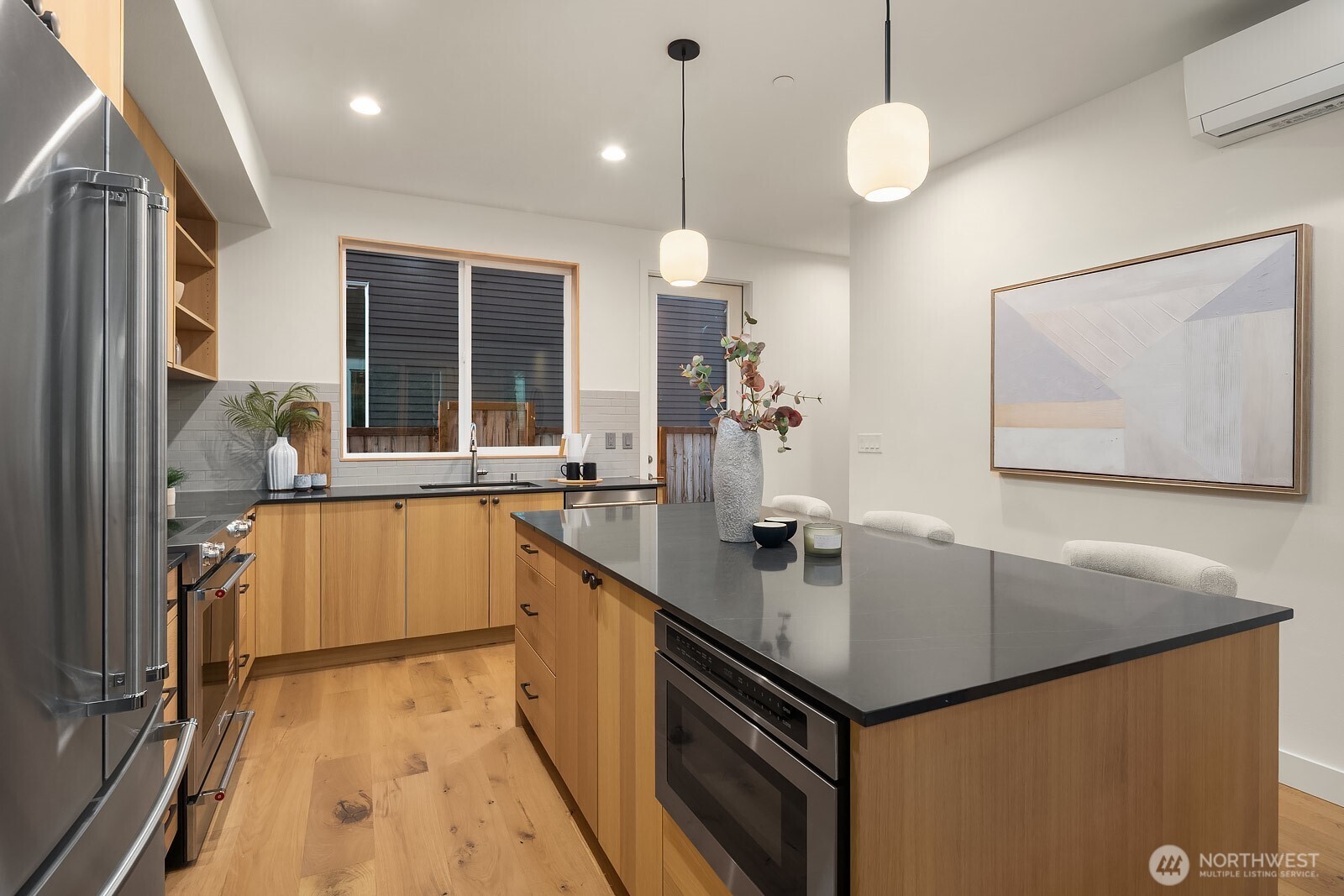 1808 E Mercer Street