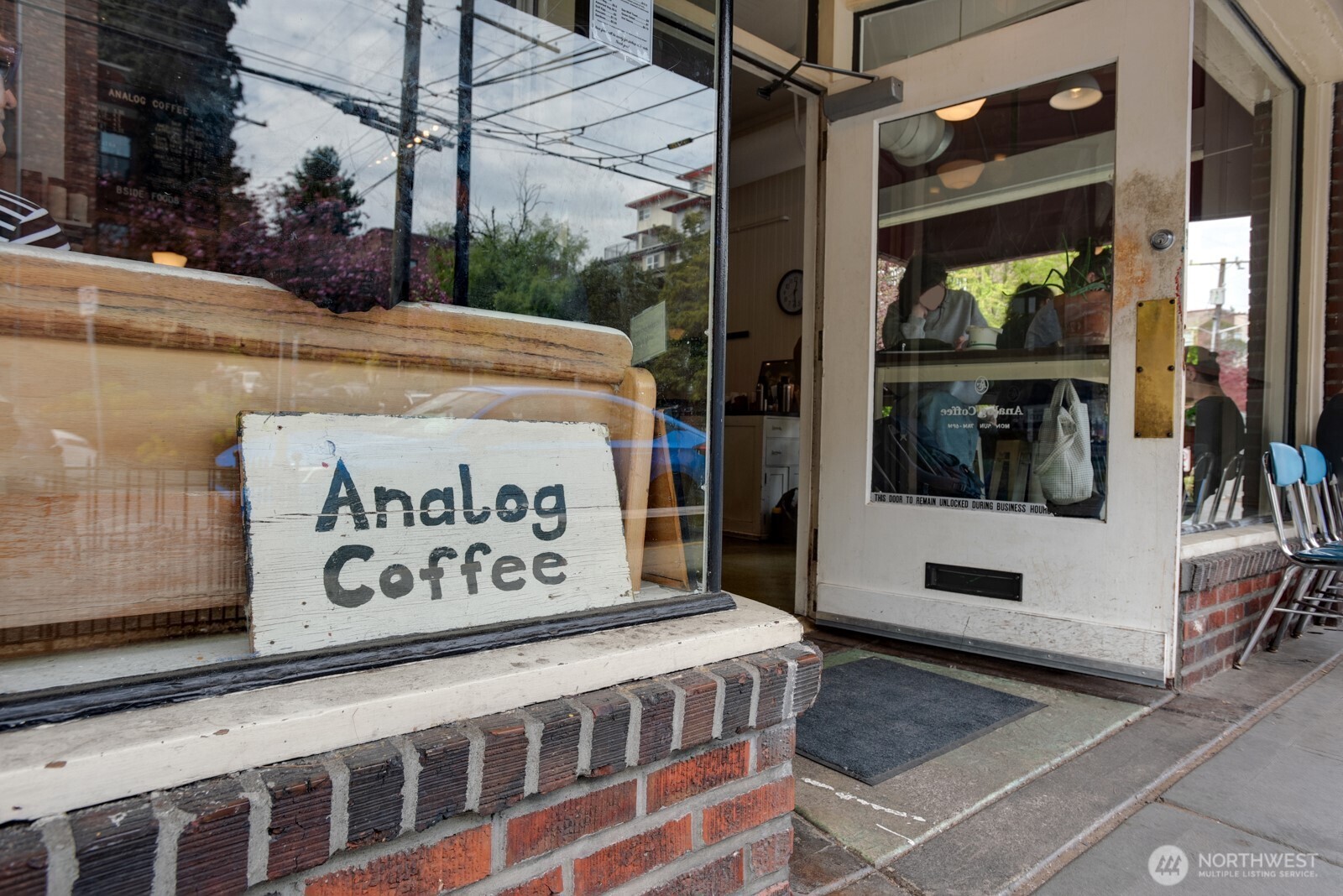 214 Summit Avenue E Unit: 402