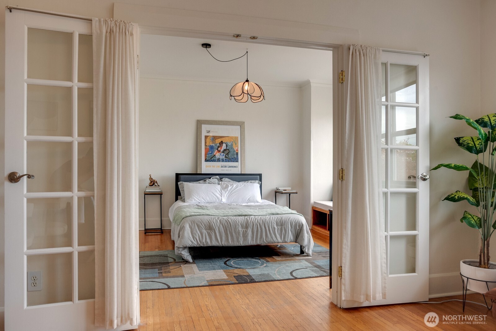 214 Summit Avenue E Unit: 402