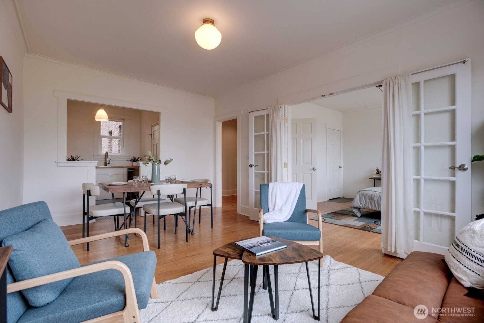 214 Summit Avenue E Unit: 402