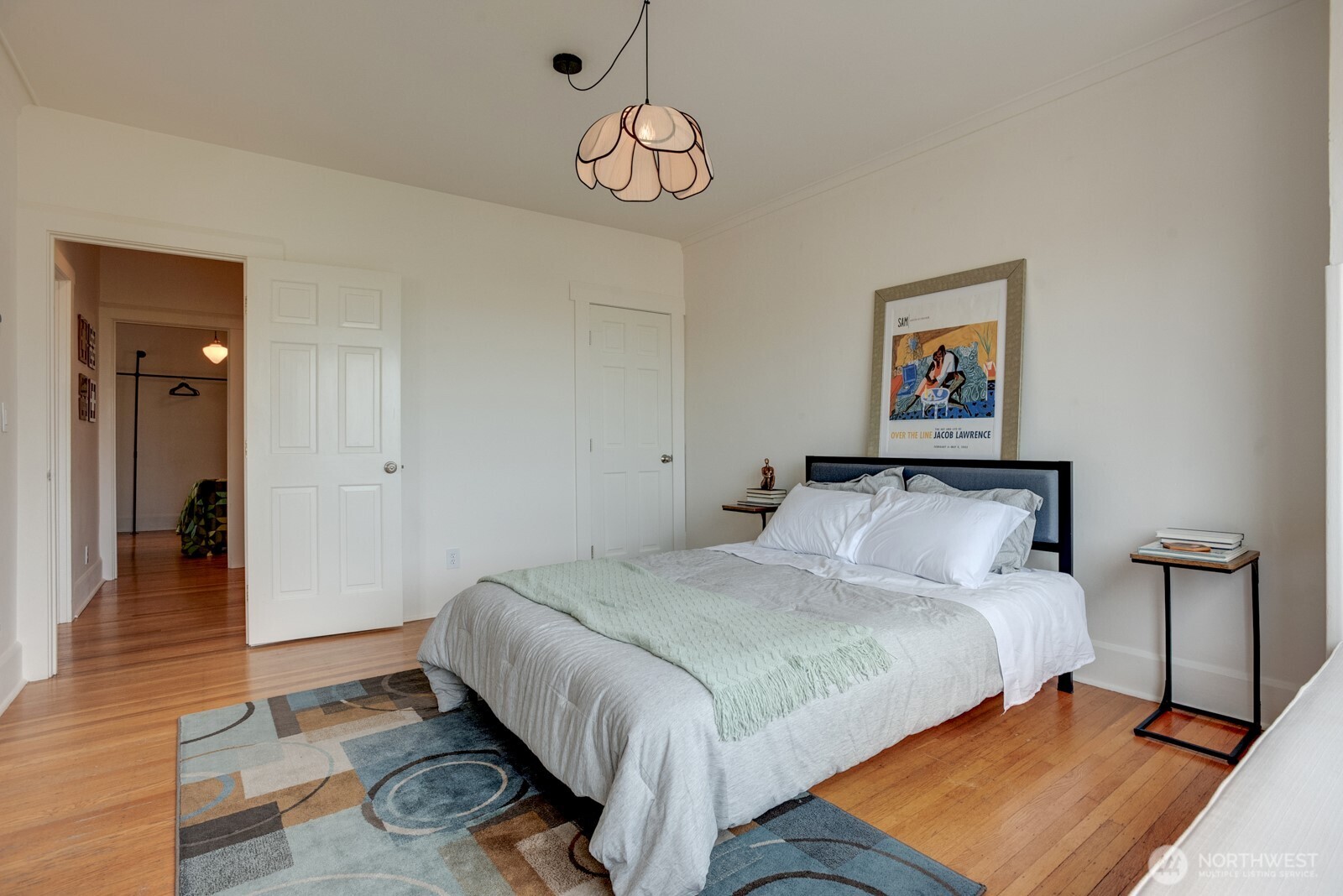 214 Summit Avenue E Unit: 402