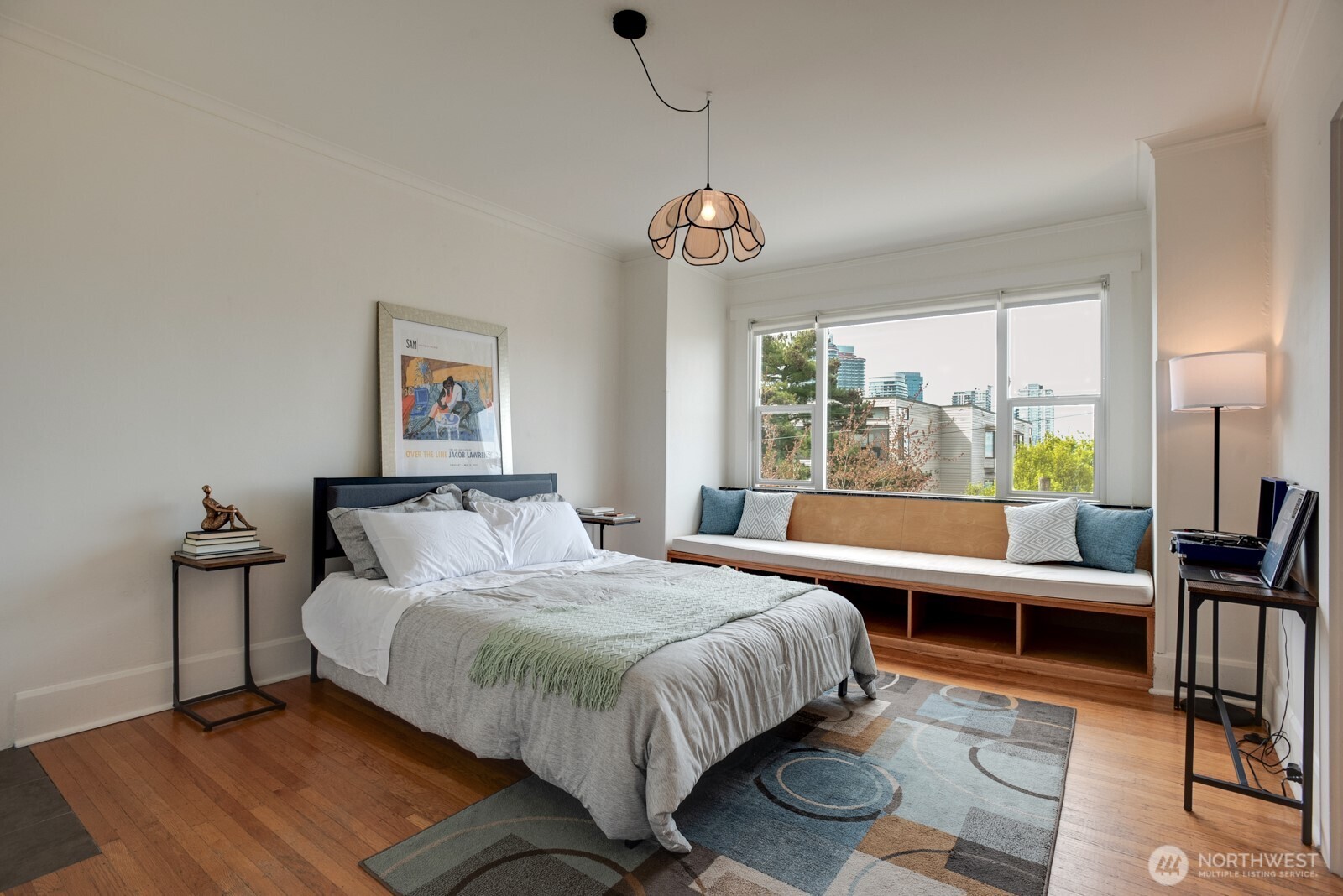 214 Summit Avenue E Unit: 402