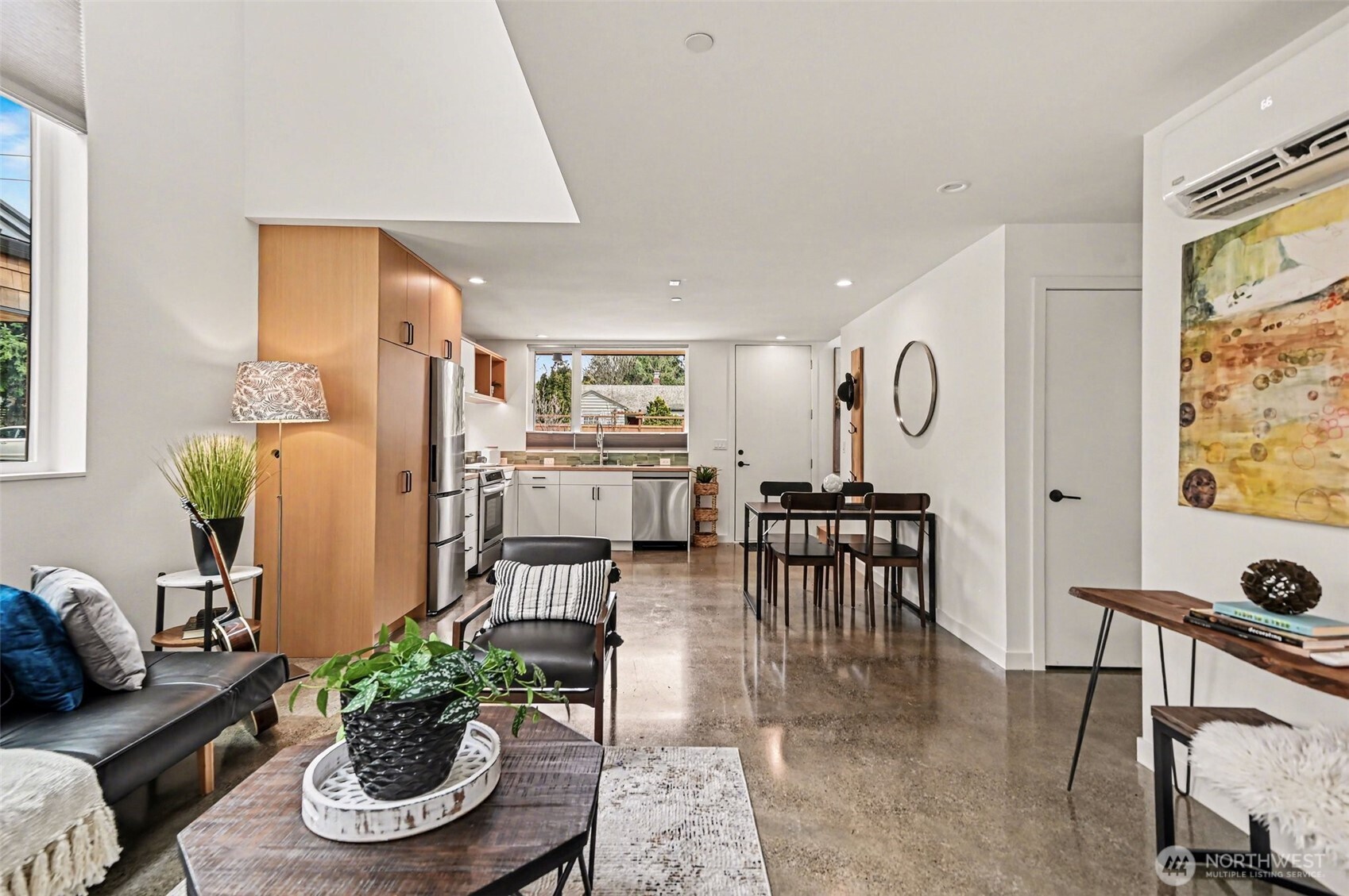 11725 Meridian Avenue N Unit: 4