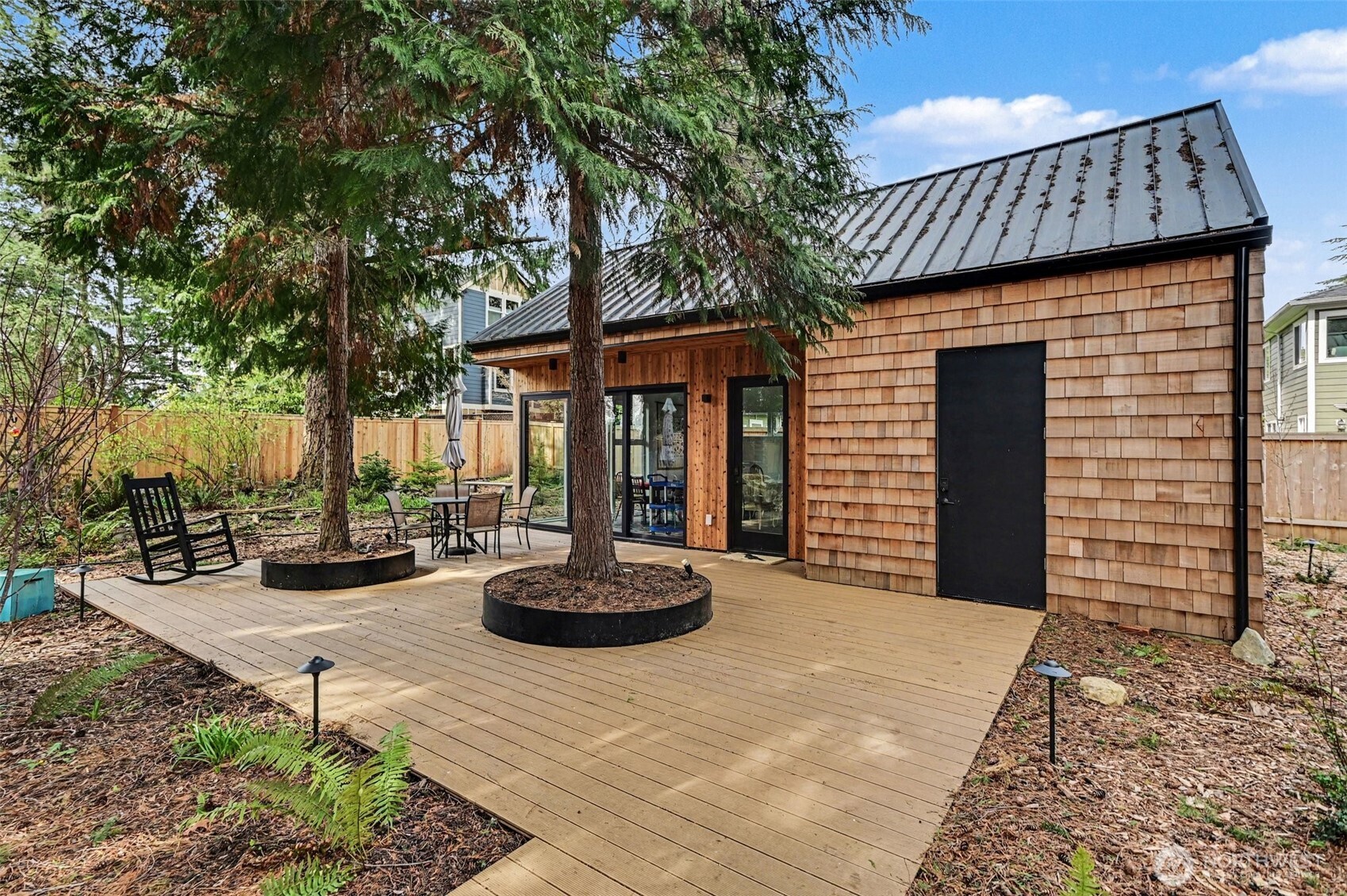 11725 Meridian Avenue N Unit: 4
