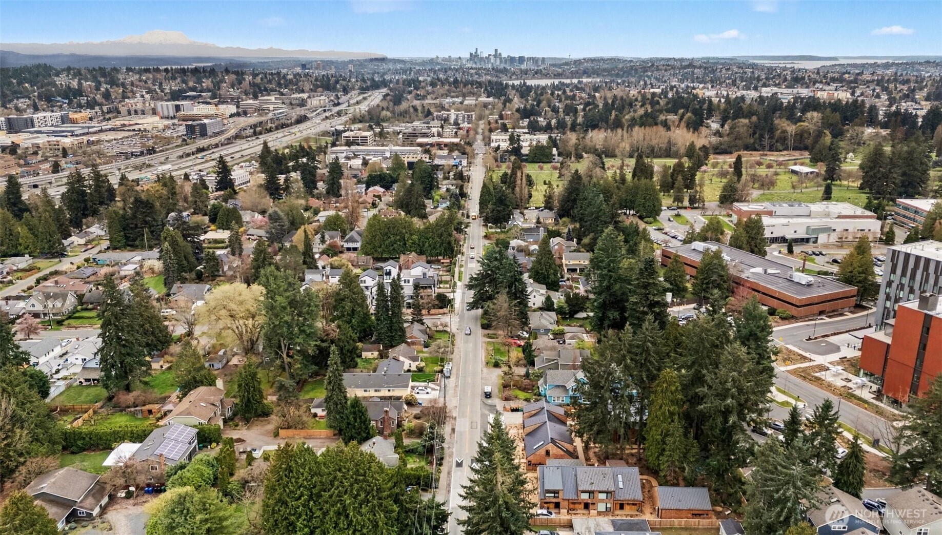 11725 Meridian Avenue N Unit: 4