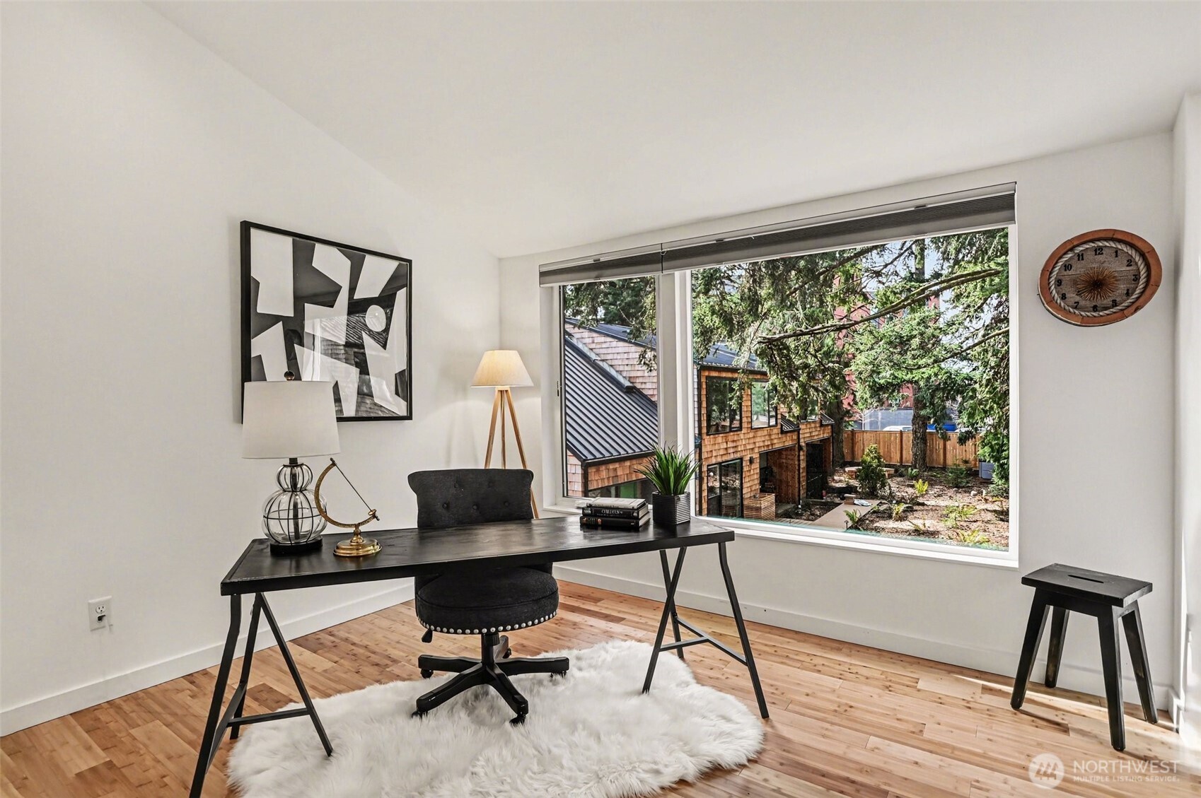 11725 Meridian Avenue N Unit: 4
