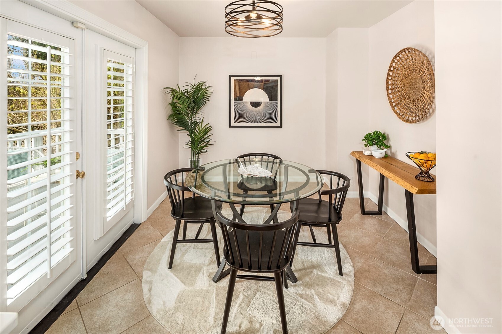 6939 Fauntleroy Way SW