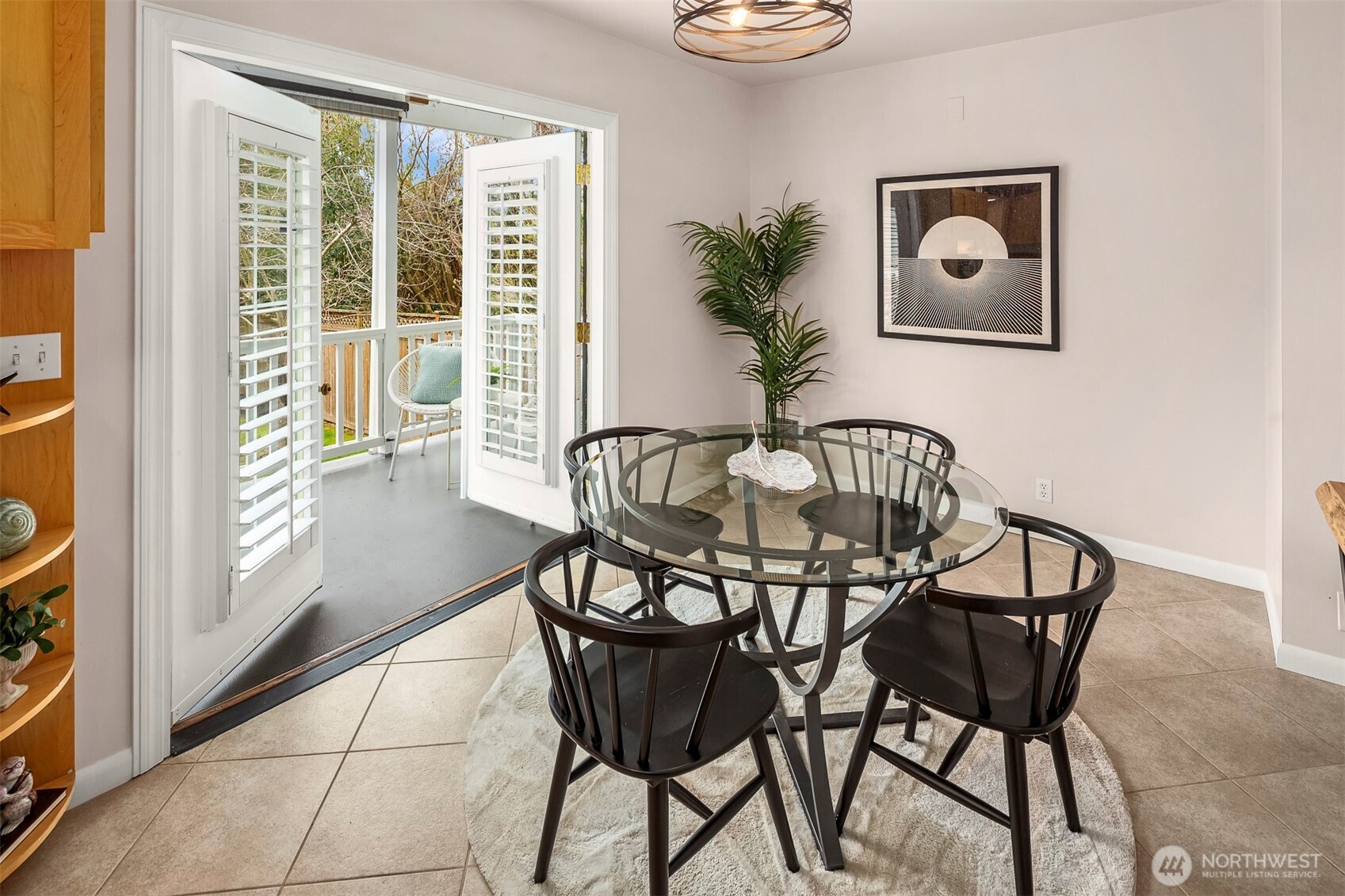 6939 Fauntleroy Way SW