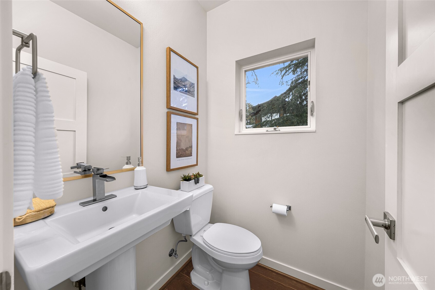 6522 C 32nd Avenue NE