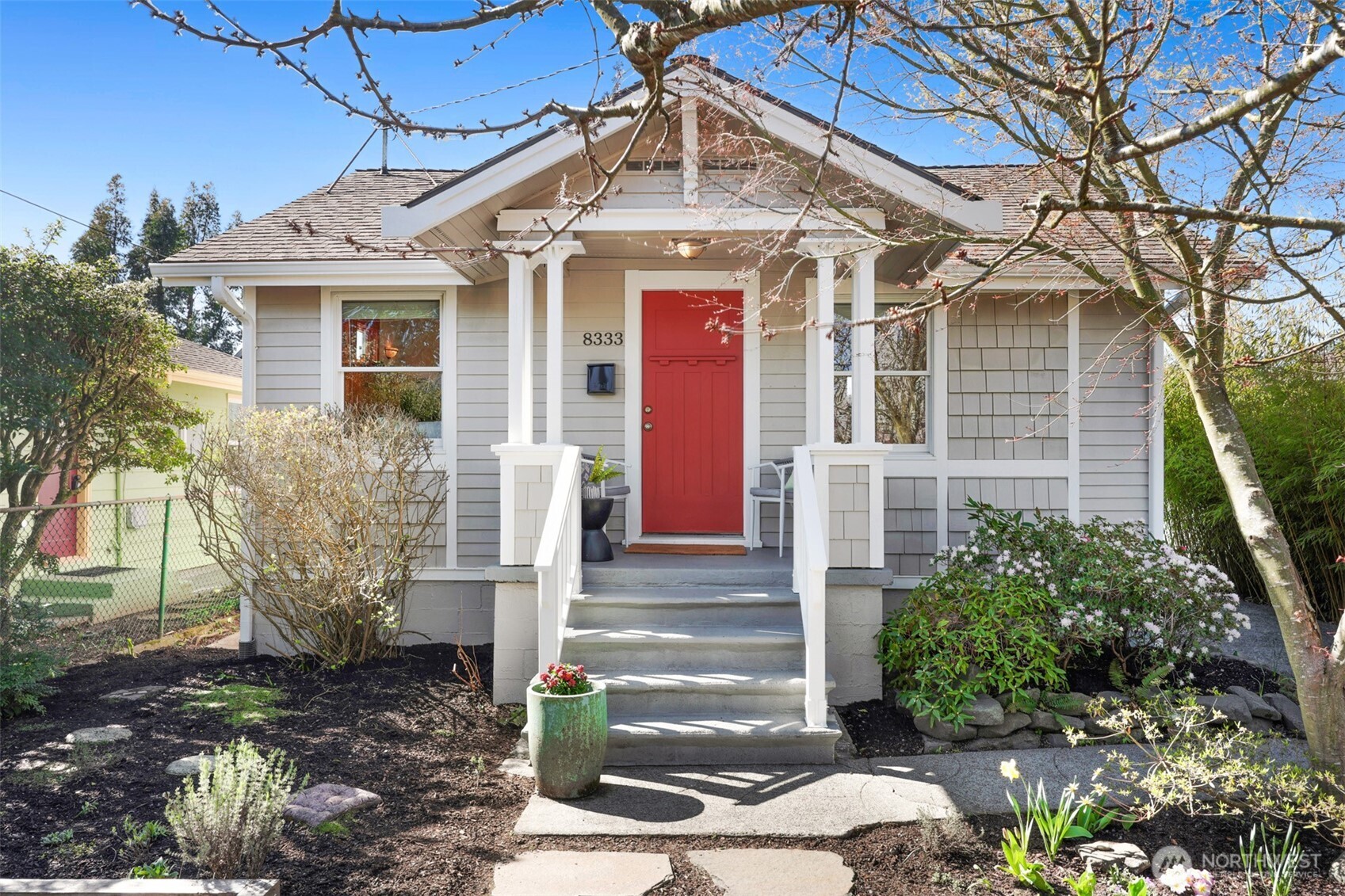 8333 27th Avenue NW