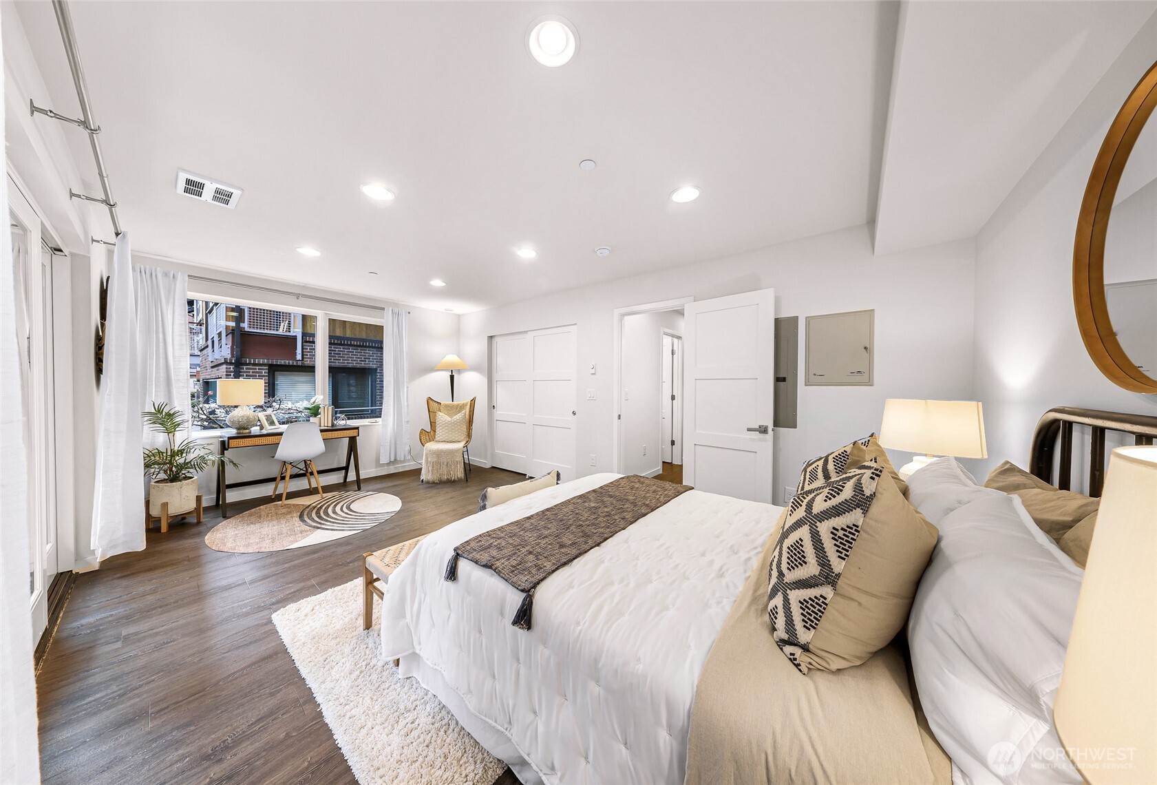 6522 C 32nd Avenue NE