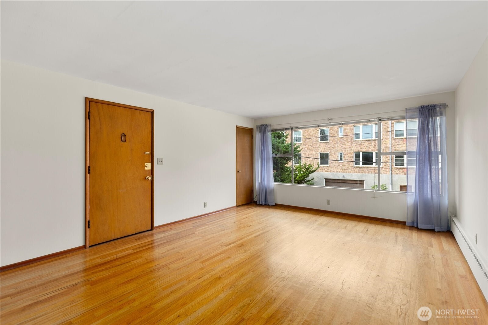 4912 Evanston Avenue N