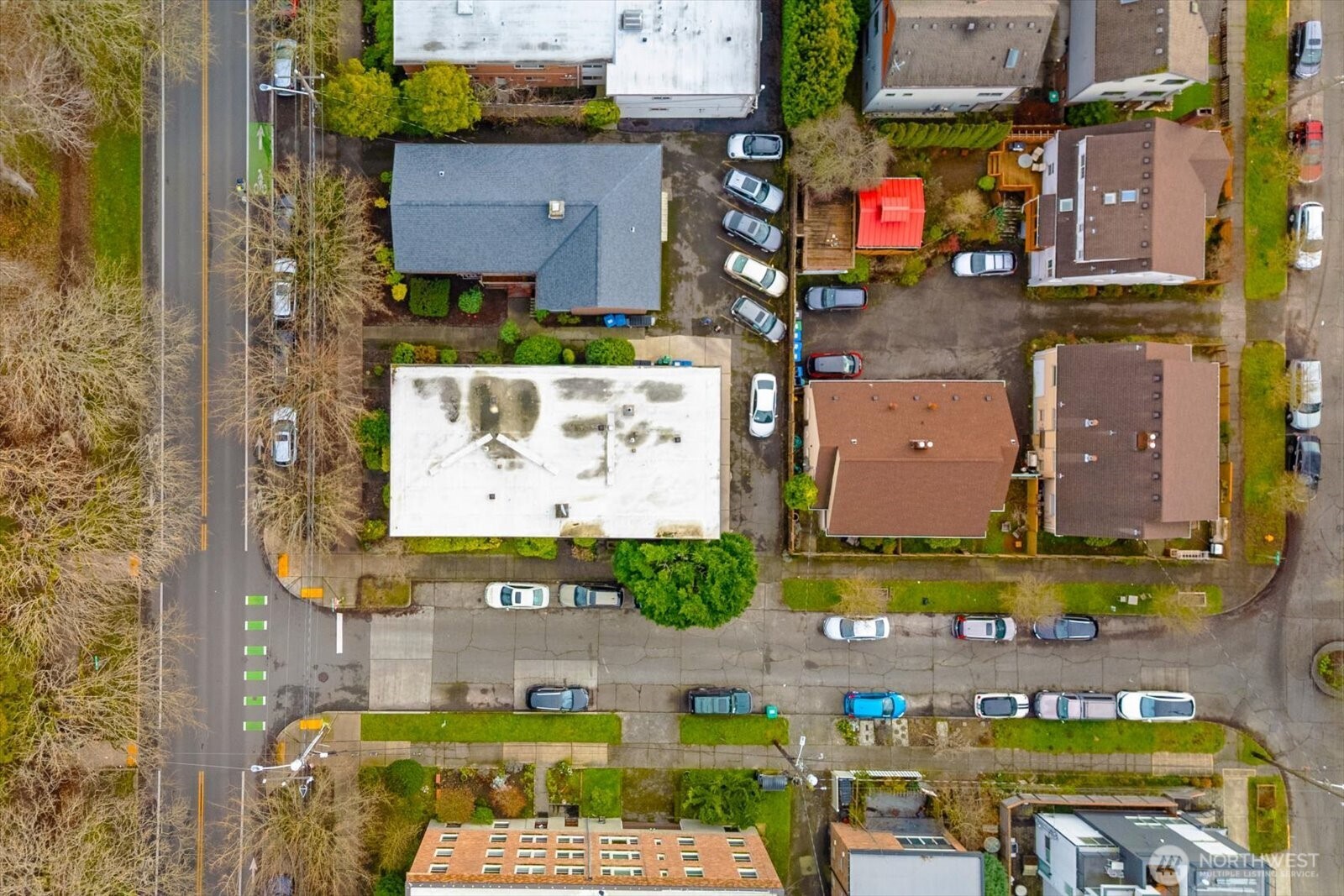 4912 Evanston Avenue N