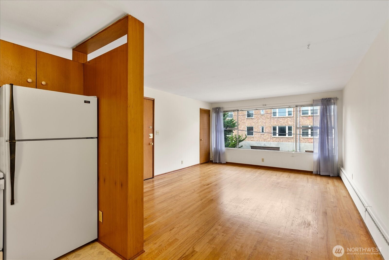 4912 Evanston Avenue N