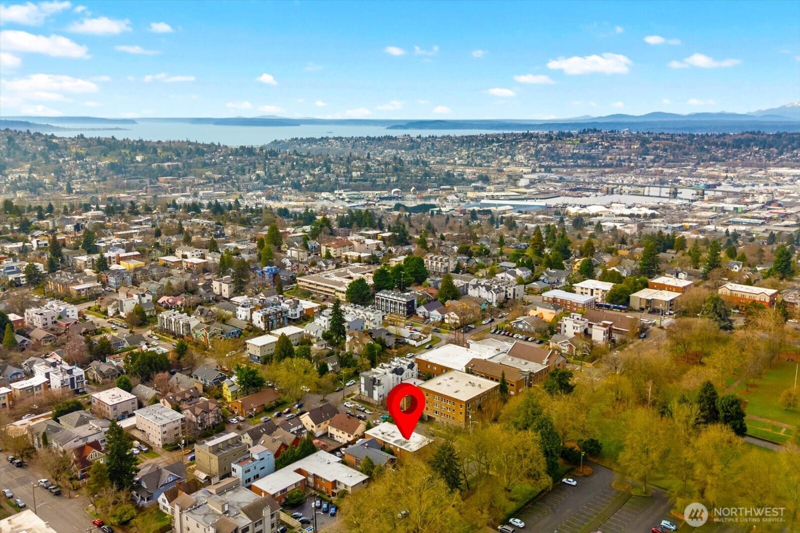 4912 Evanston Avenue N