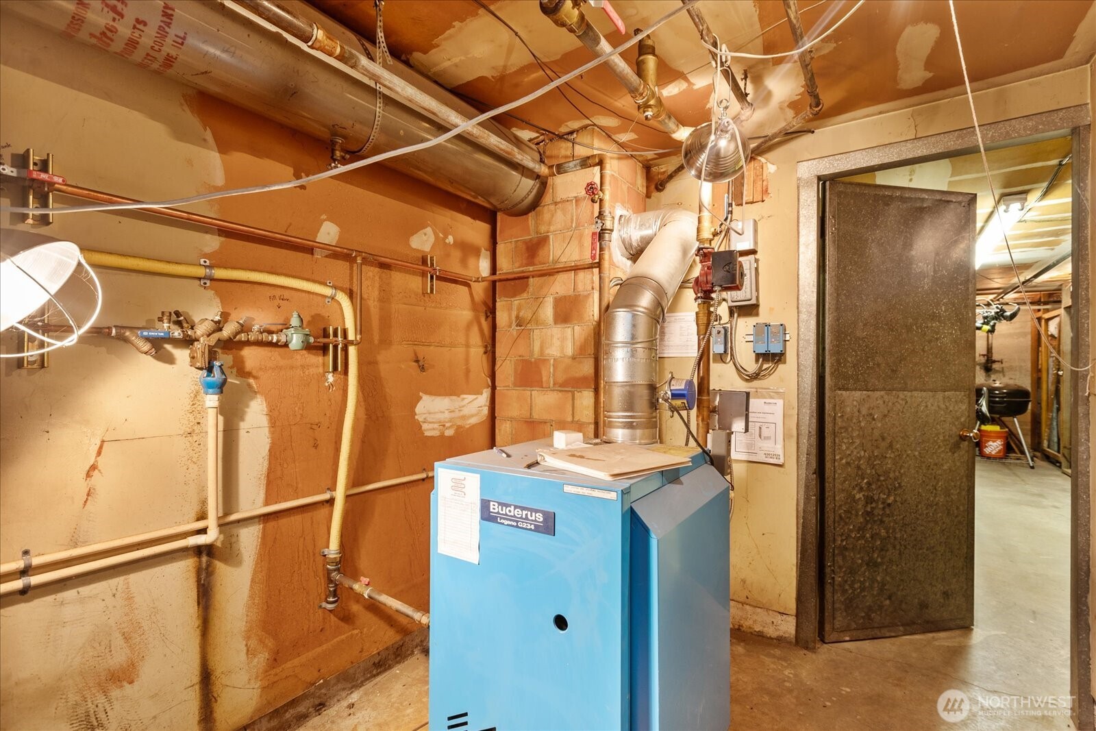 4912 Evanston Avenue N