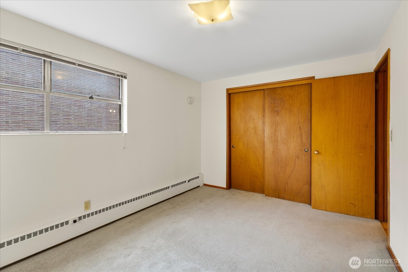 4912 Evanston Avenue N