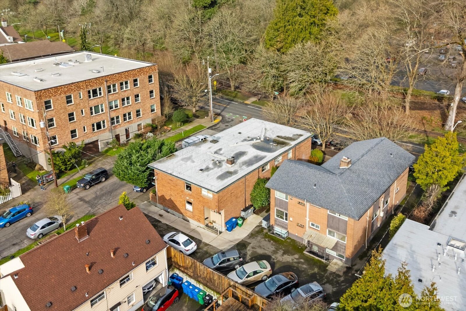 4912 Evanston Avenue N