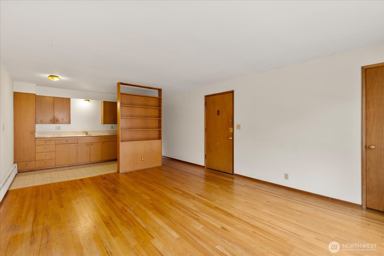 4912 Evanston Avenue N